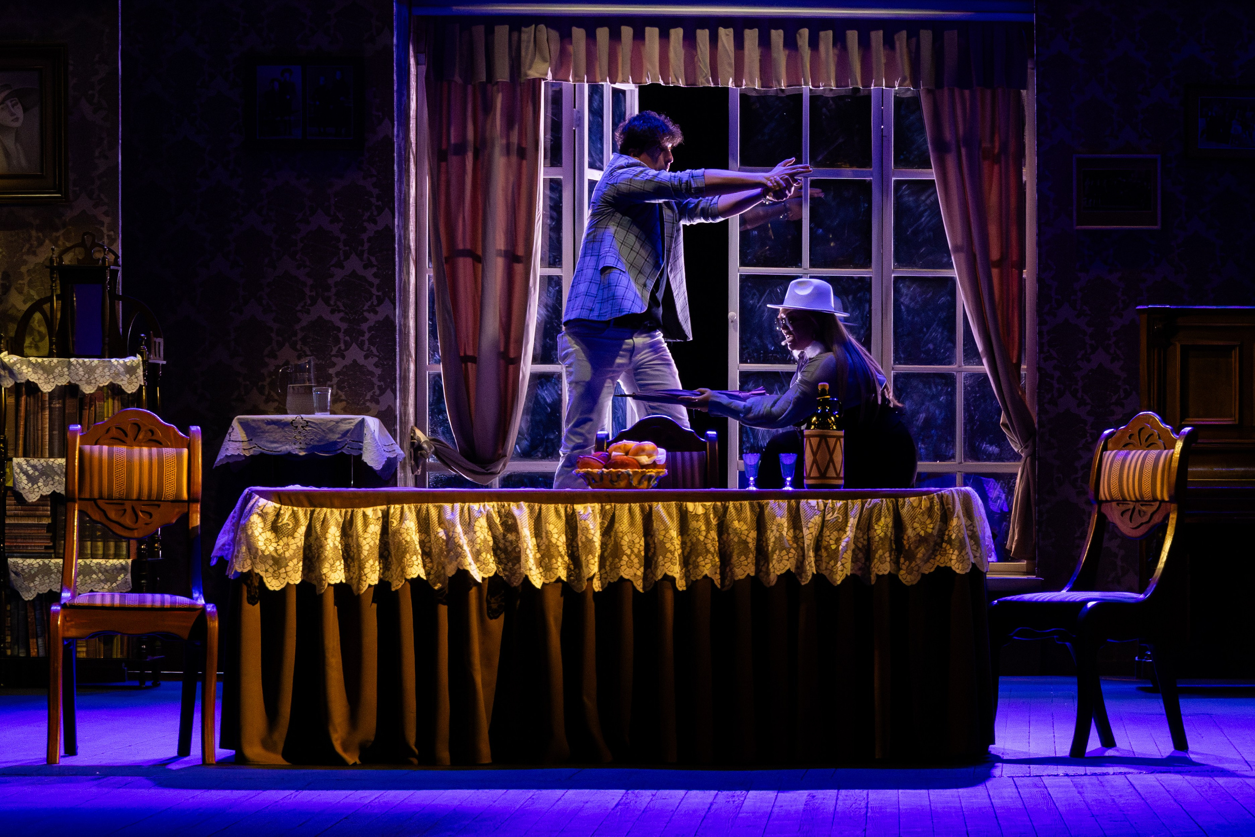 Театр Юного Зрителя «Отчаянные Тетки». Фотограф Марк Файзулин