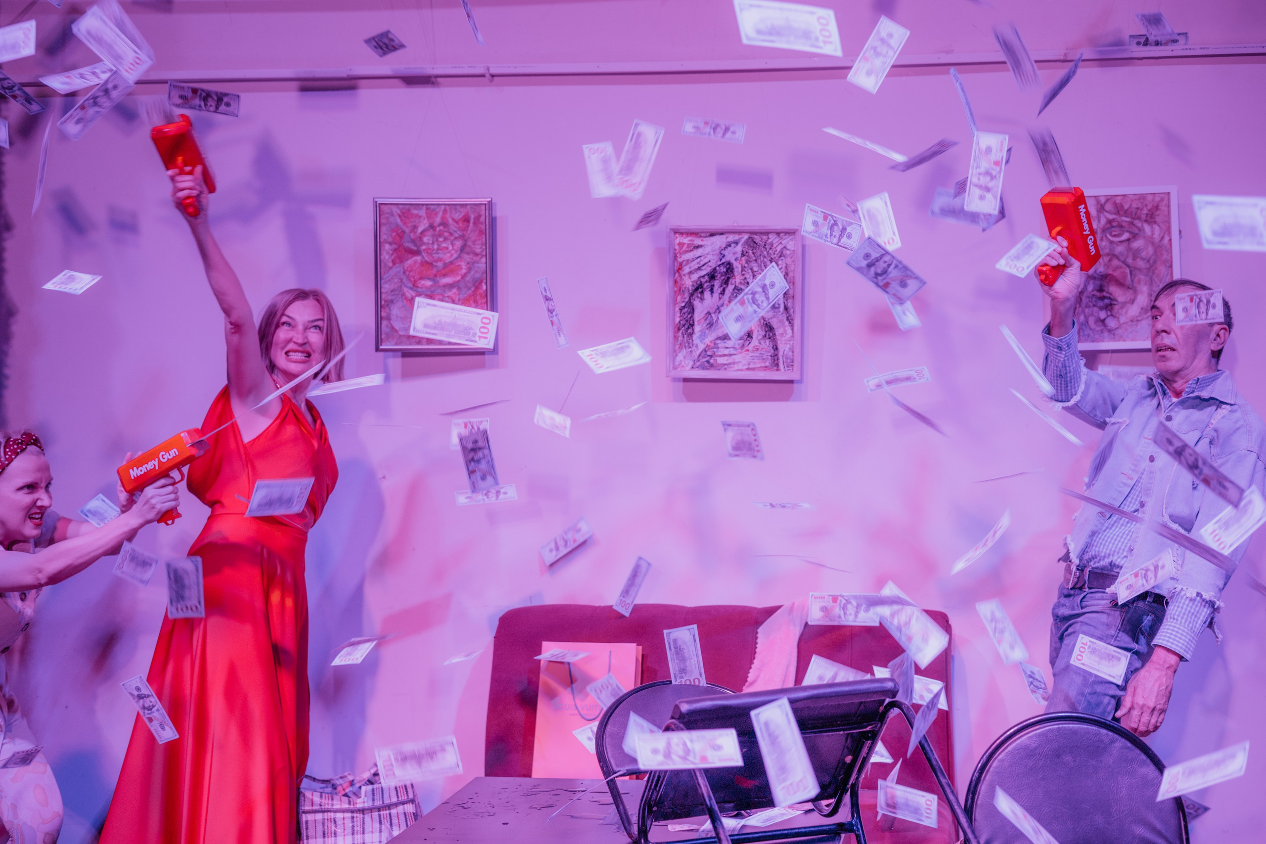 Дом актера «Денег много не бывает». Фотограф Марк Файзулин