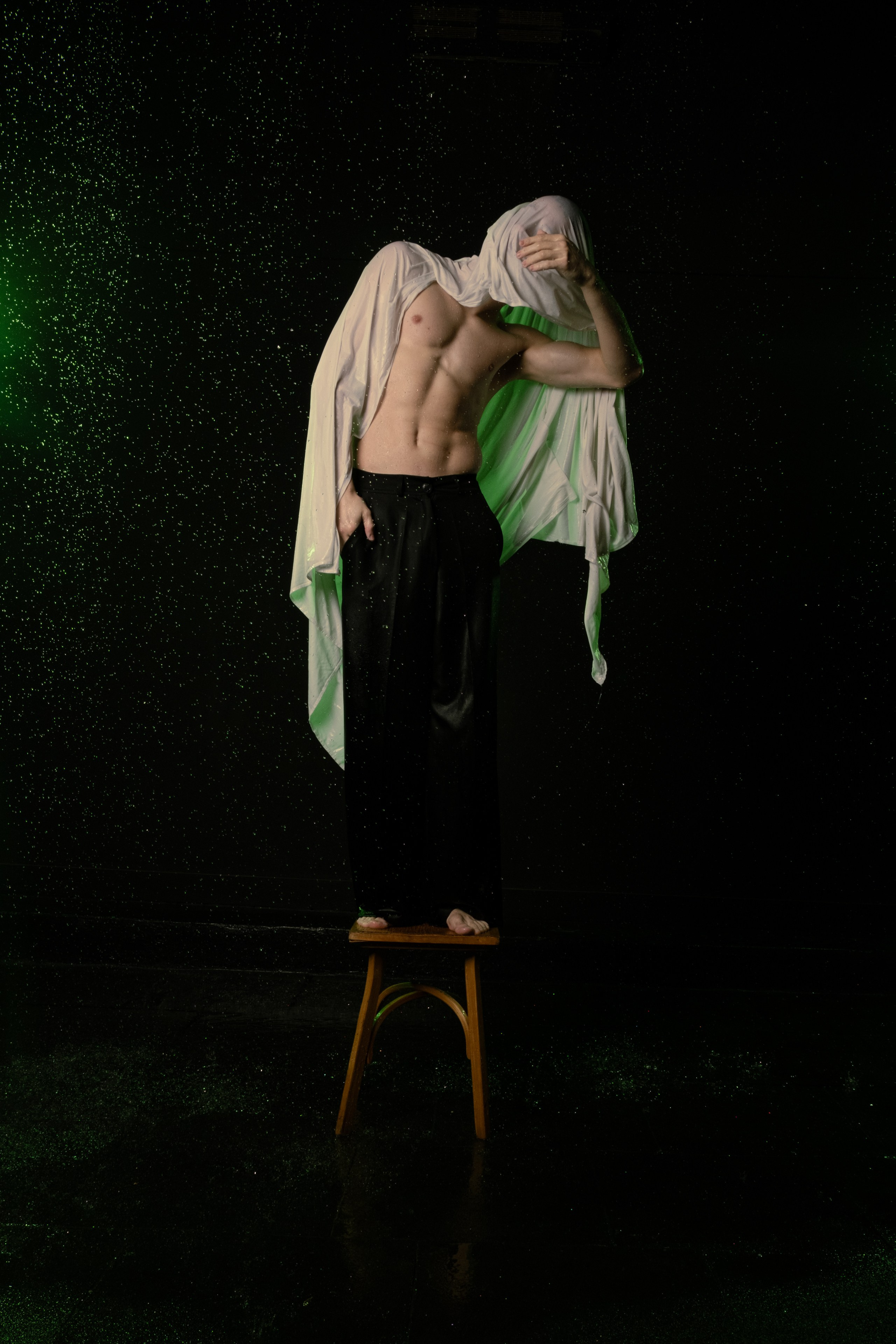 Разрываем душу под дождем. Мари — фотограф и видеограф из Москвы