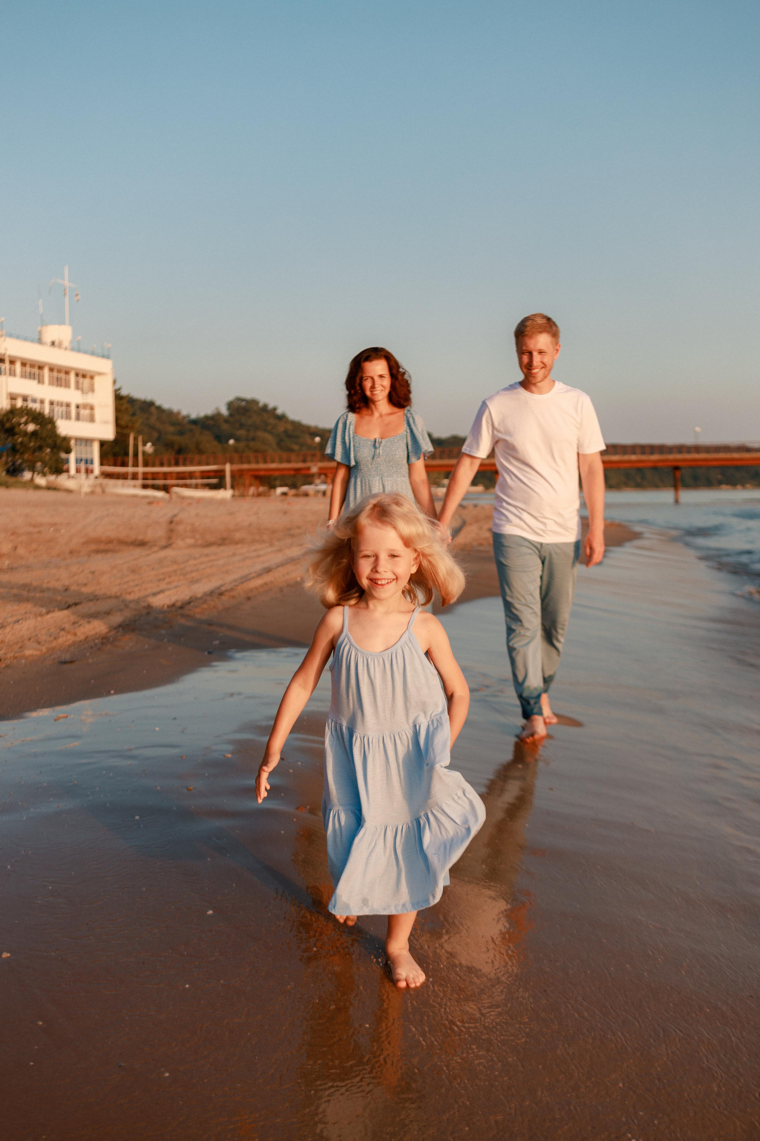 Леонид, Юлия и Сонечка