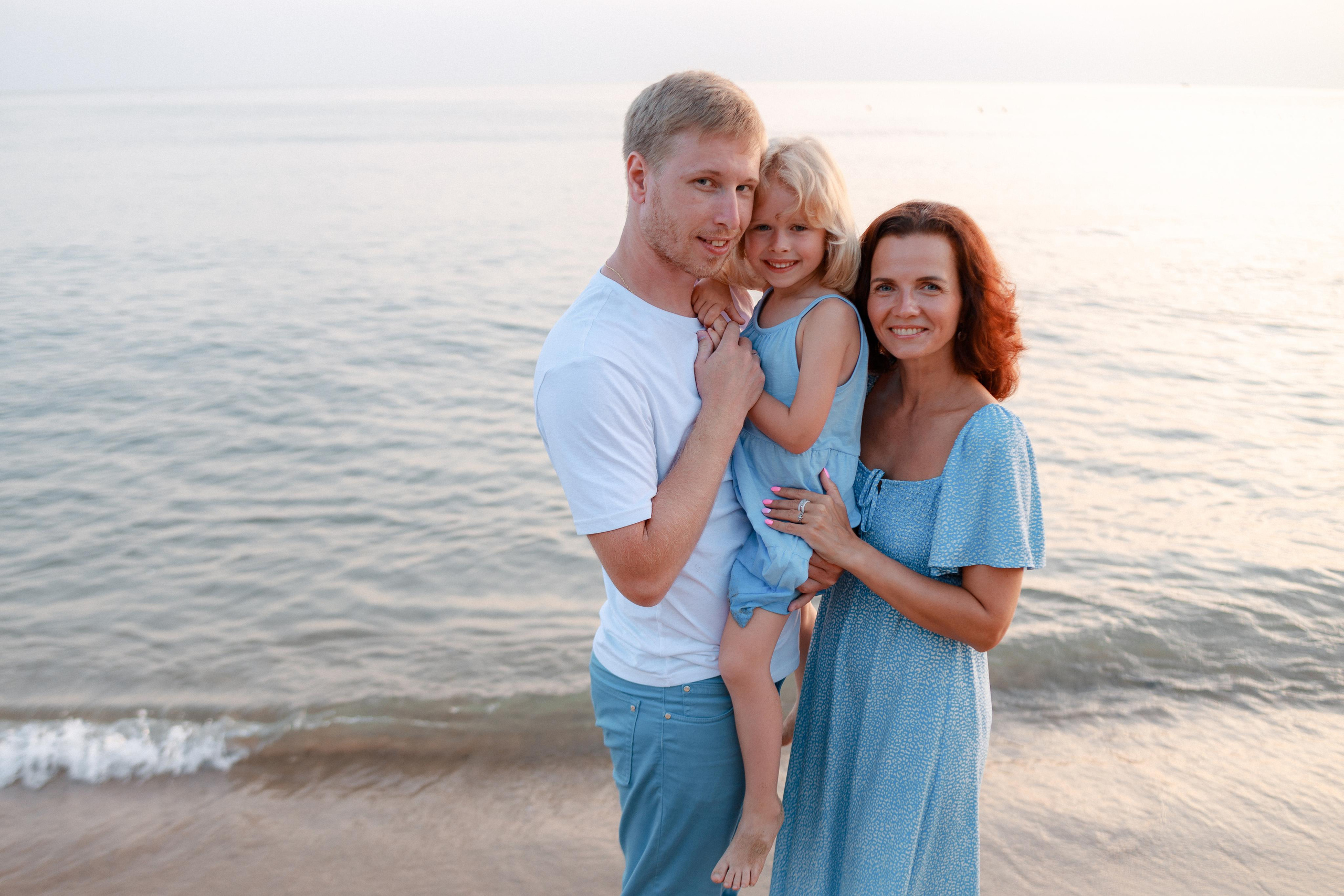 Леонид, Юлия и Сонечка