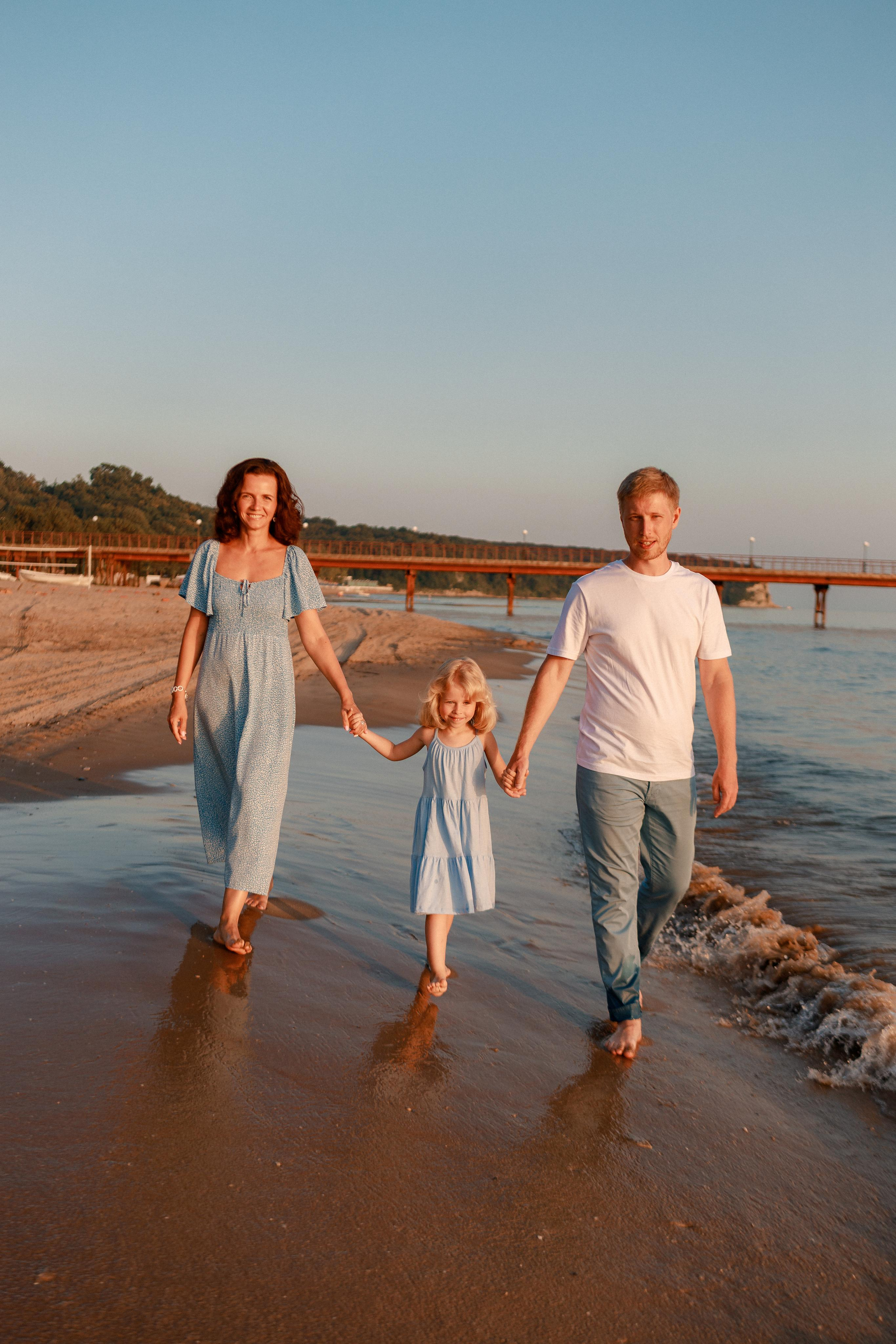 Леонид, Юлия и Сонечка