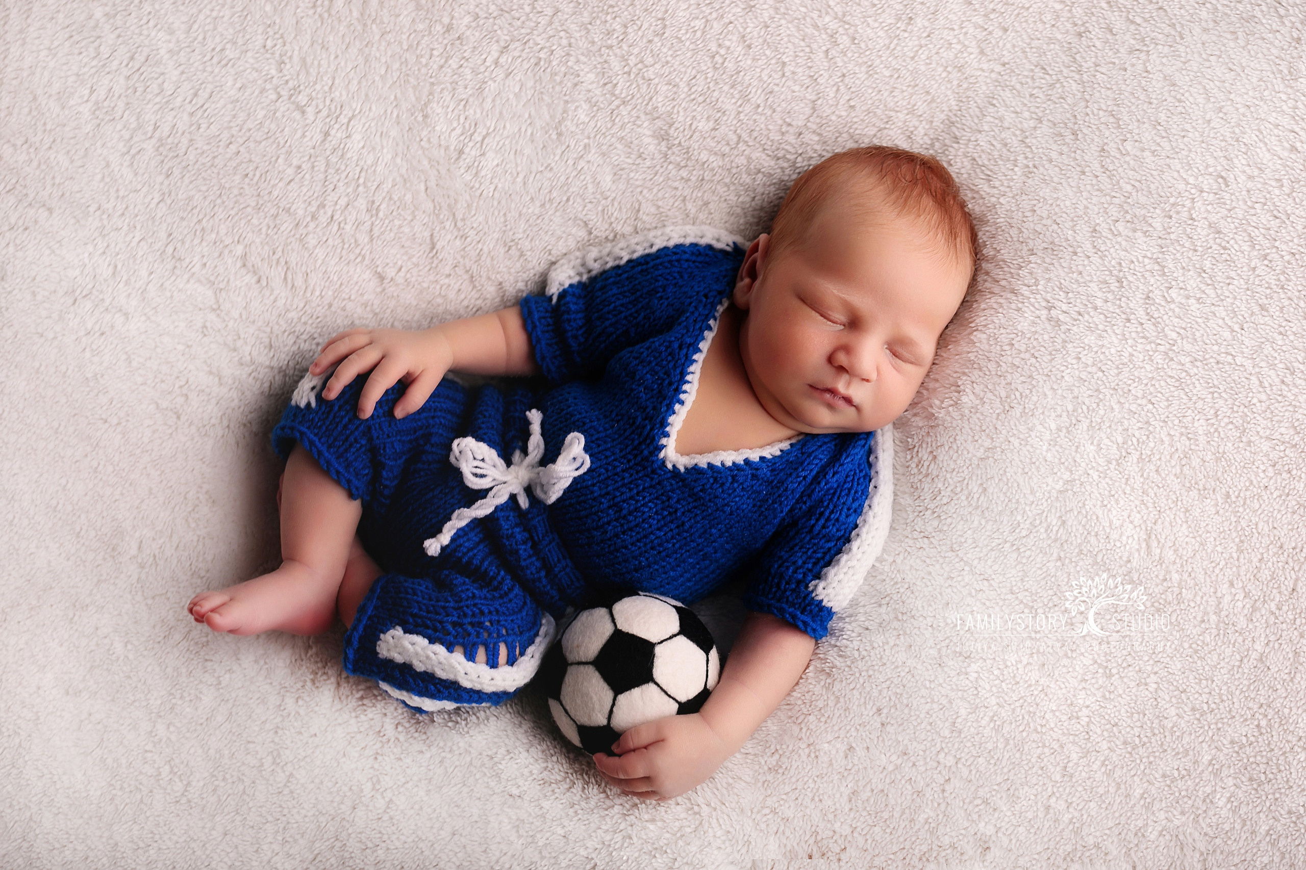 Новорожденные. ФОТОГРАФ НА ГОДИК, БЕРЕМЕННОСТИ, НОВОРОЖДЕННЫХ, КРЕЩЕНИЯ МОСКВА