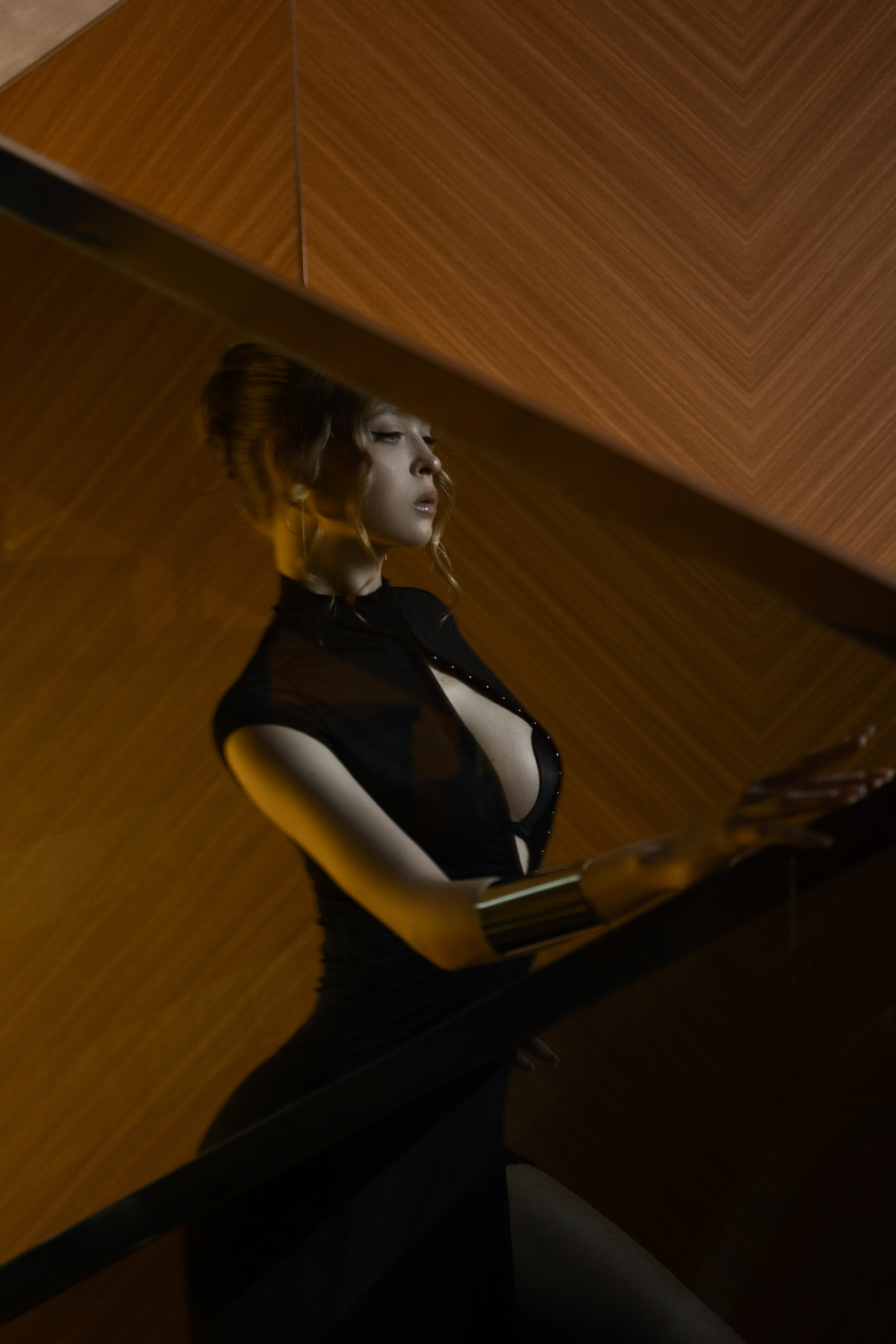 Катя в холле отеля. Фотограф Коробова Екатерина