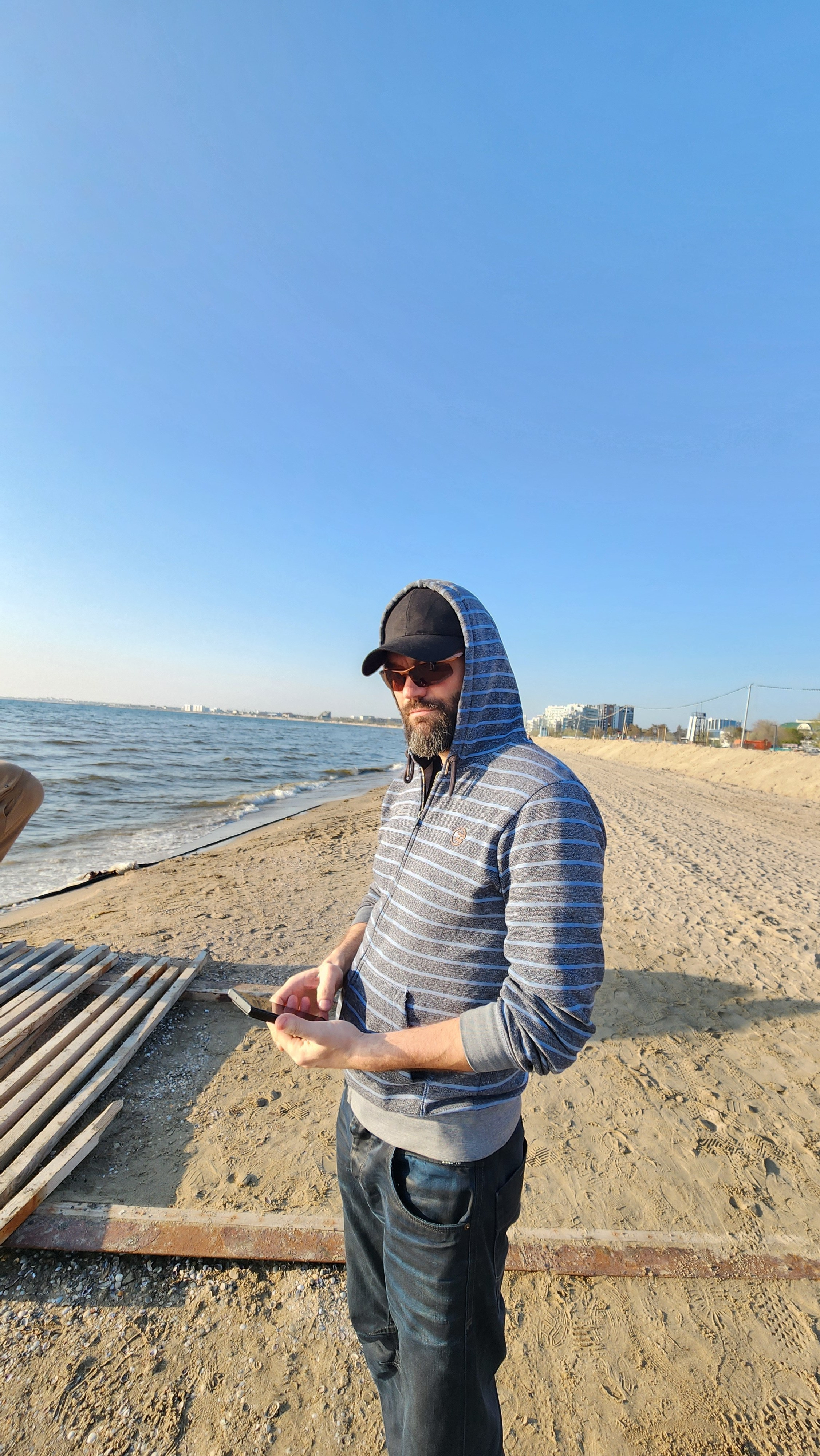 2025-04-24 Анапа: Море. Собор Отрасли