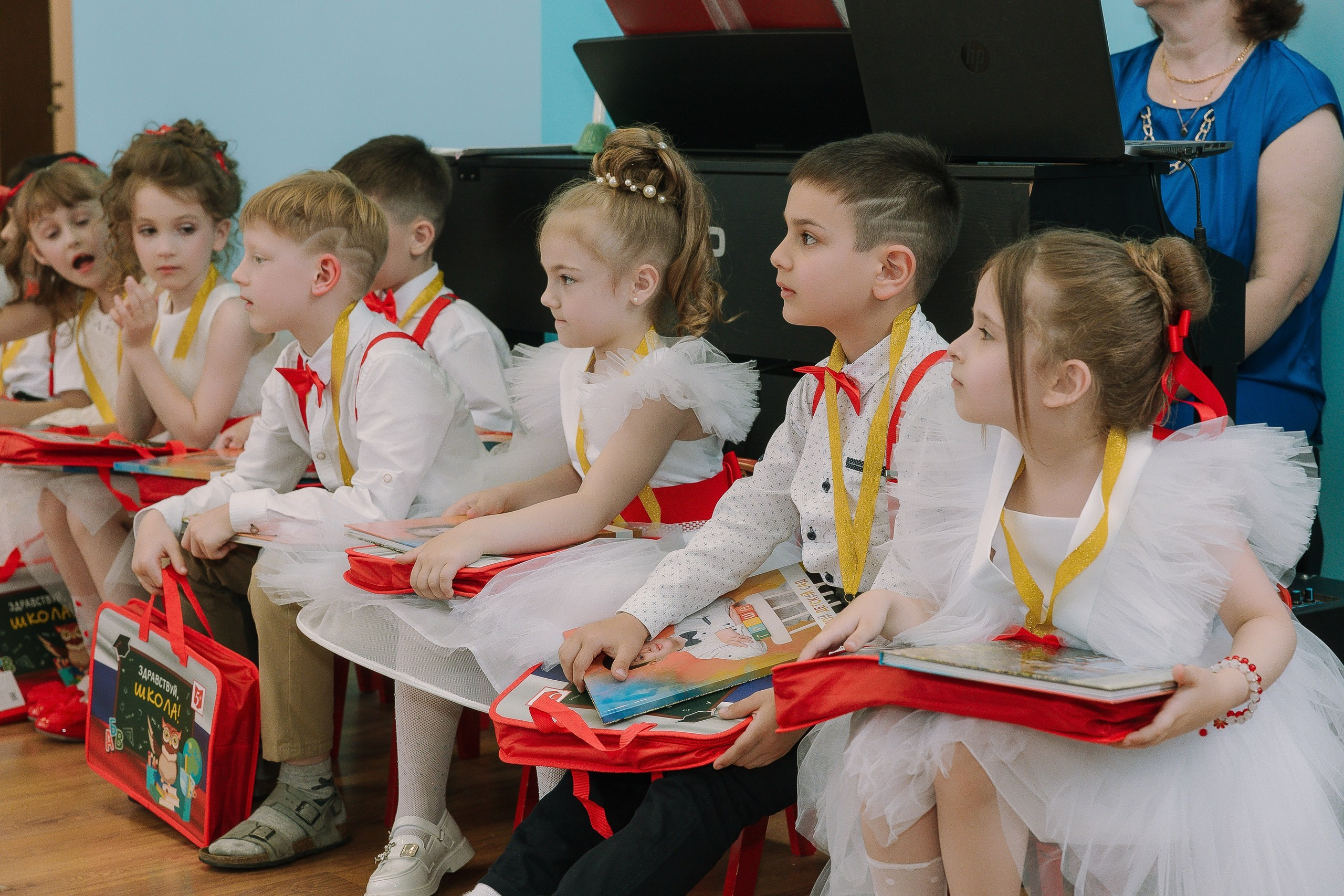 Выпускной 10 ДС. Выпускные альбомы Натальи Бутко: Новороссийск, Анапа, Геленджик