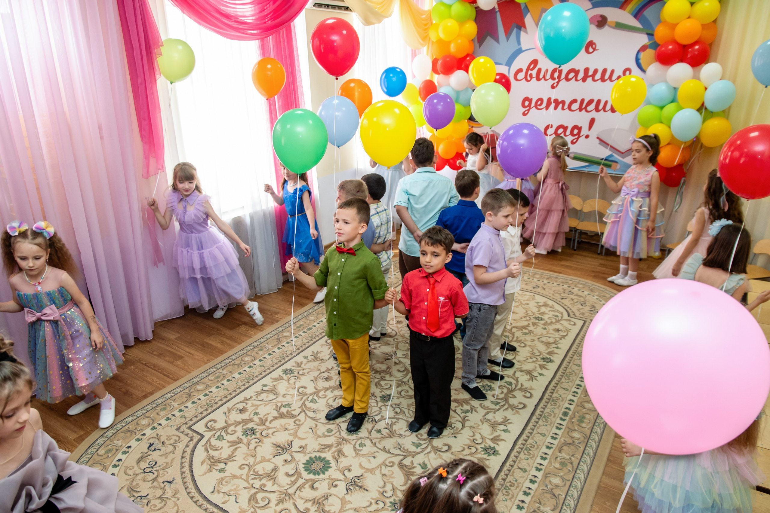 Фотограф на выпускной Краснодар. Вячеслав Скрипник Фотограф Краснодар