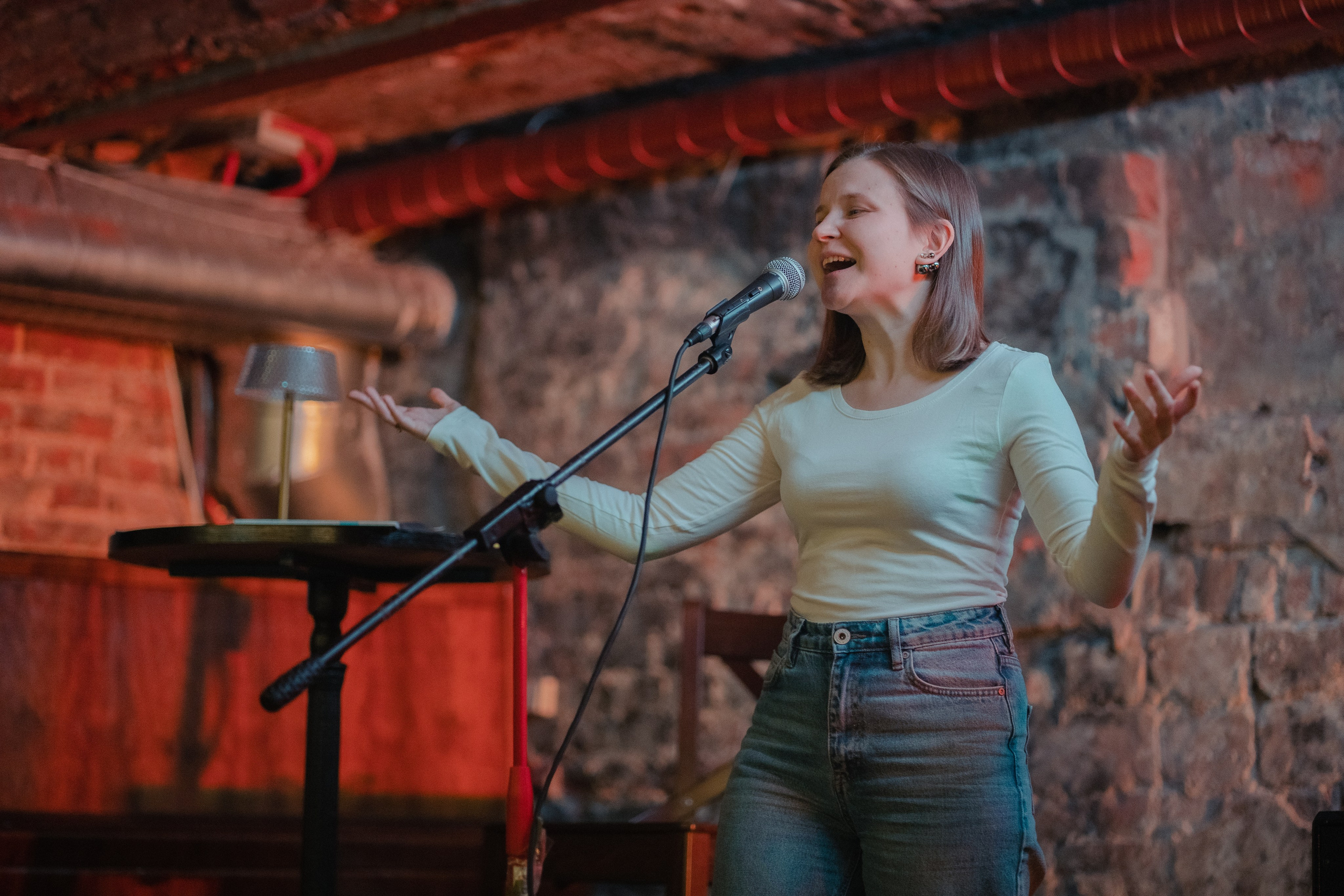 Презентация поэтического сборника. Творческие фотосессии в Москве. Фотоальбом лидера группы ЯЛО