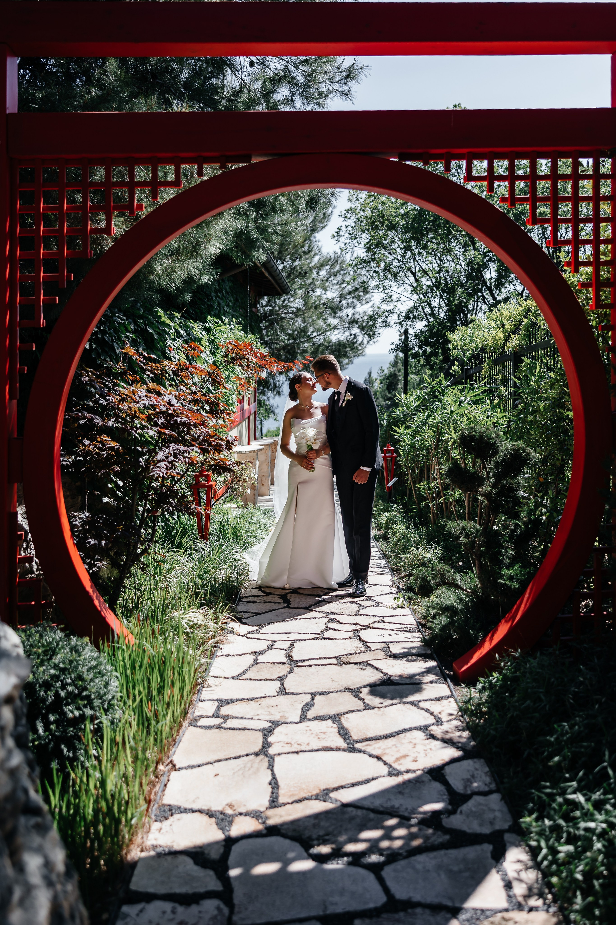 Анонс свадьбы Иры и Никиты. Прогулка в отеле Крымский Бриз. Свадебный фотограф в Крыму и Севастополе Ольга Баскакова