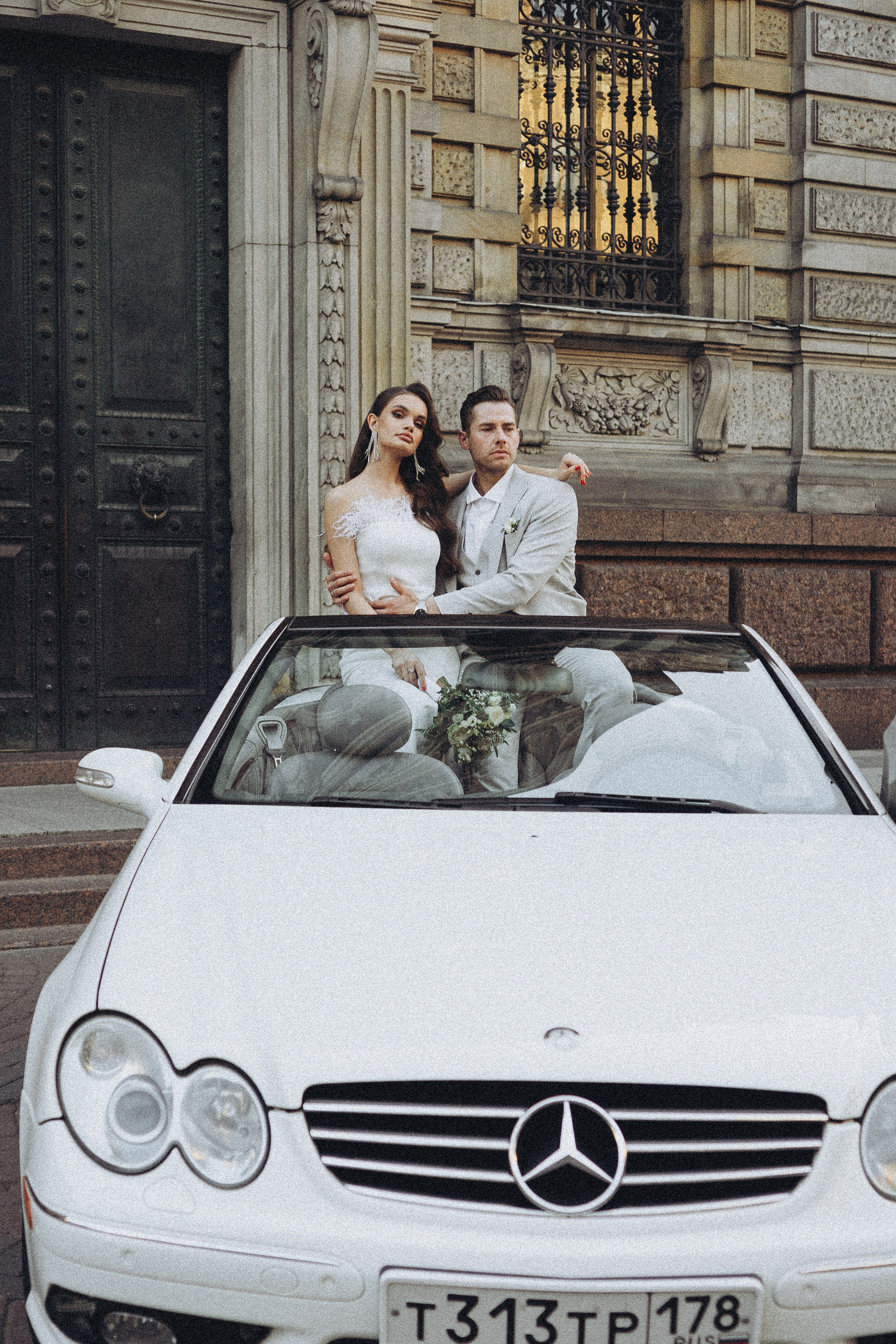 Свадебная сьемка у академии Штиглица. Профессиональный фотограф, Санкт-Петербург — Виктория Богомолова