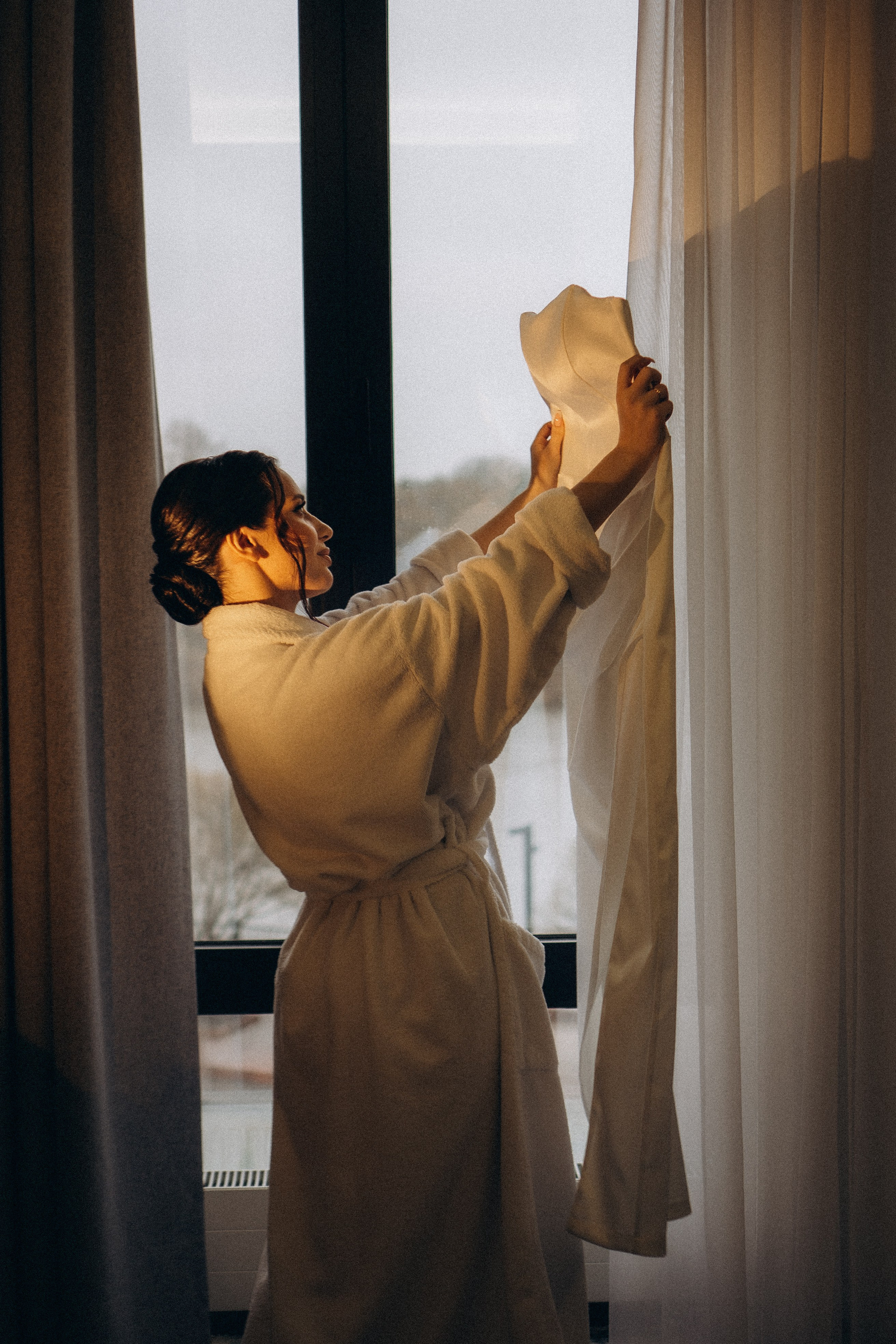 СВАДЕБНАЯ СЬЕМКА СБОРОВ ЖЕНИХА И НЕВЕСТЫ В ОТЕЛЕ И ТАКЖЕ ФОТОСЕССИИЯ В ОТЕЛЕЕ МЕГАПОЛИС БРЯНСК. Профессиональный фотограф, Санкт-Петербург — Виктория Богомолова