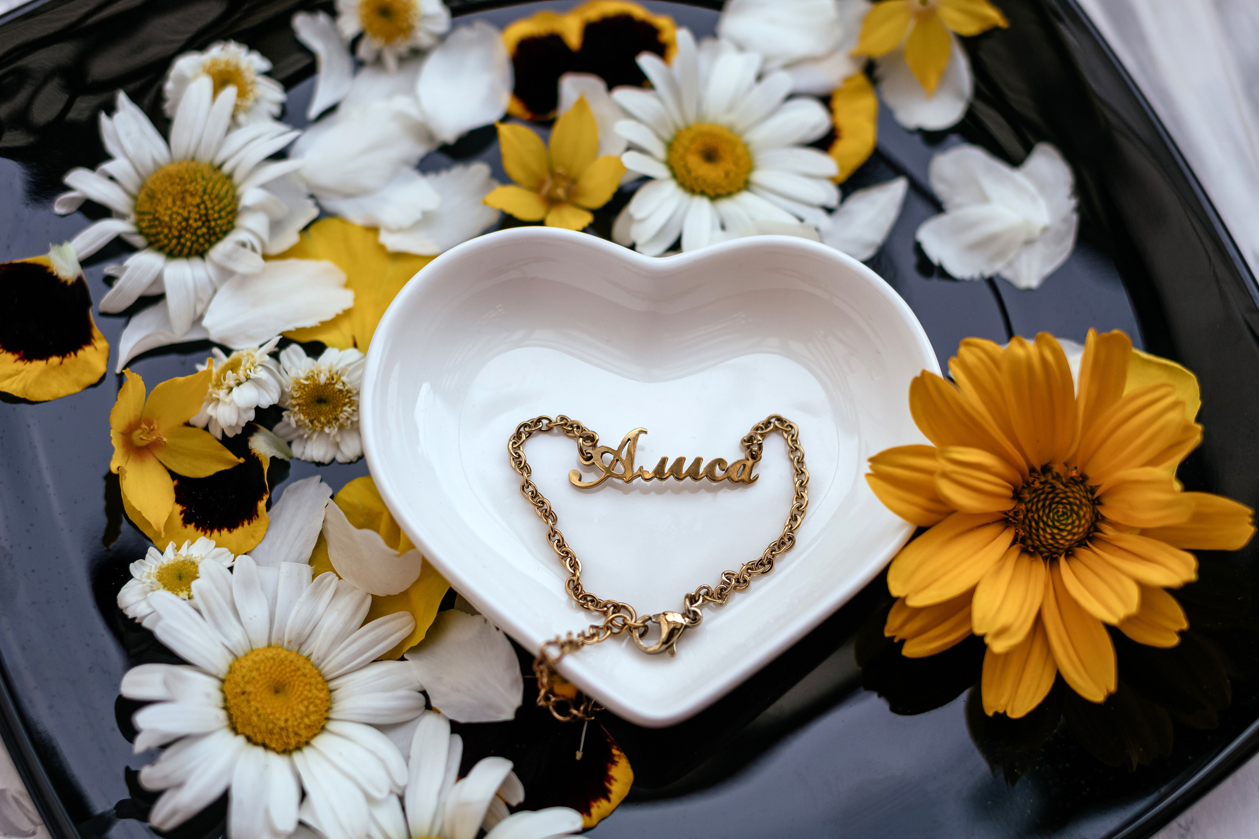 Фото украшений. Семейный фотограф в Минске Приболовец Светлана