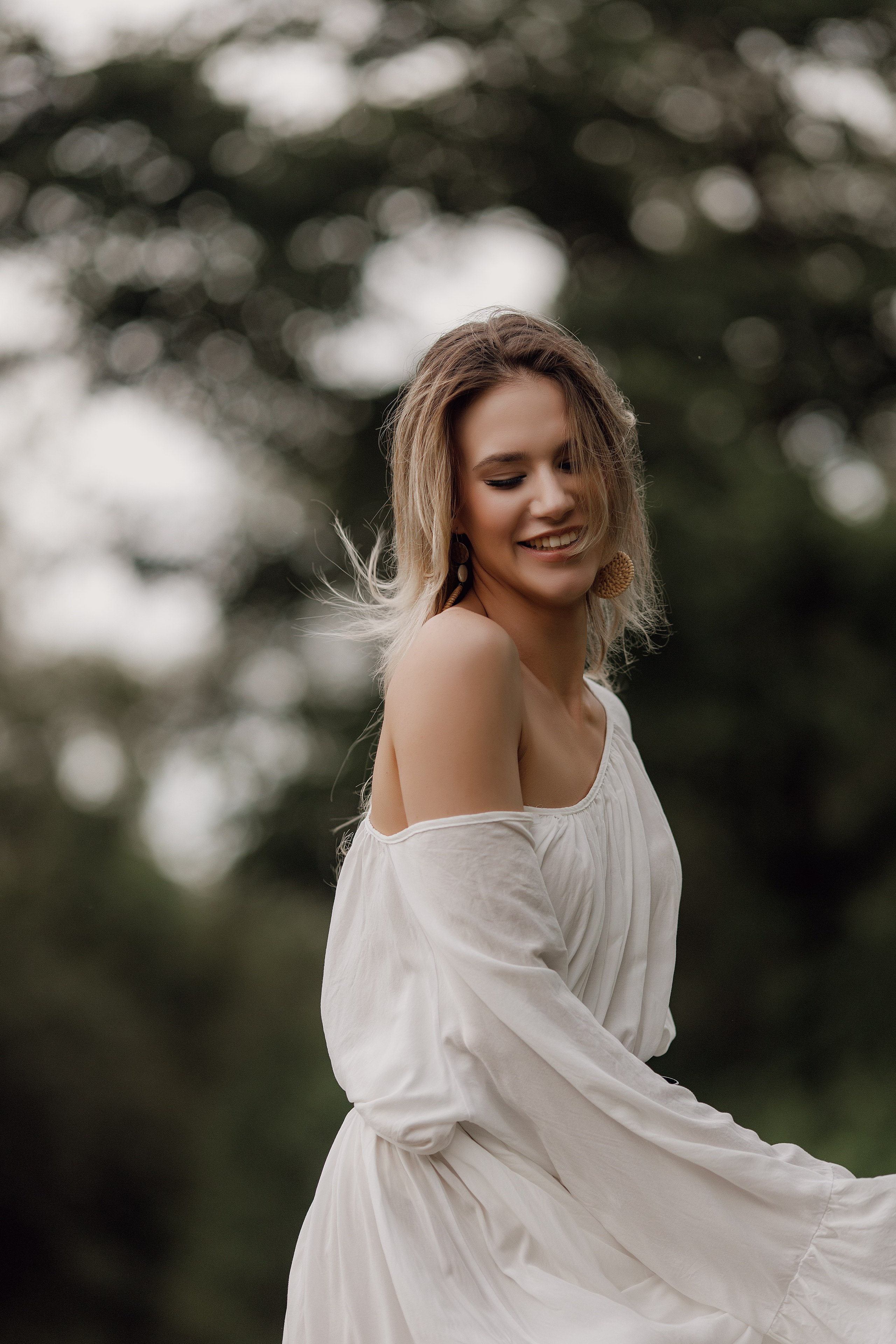 Вечерняя прогулка в поле. Свадебный фотограф Санкт-Петербург  Москва