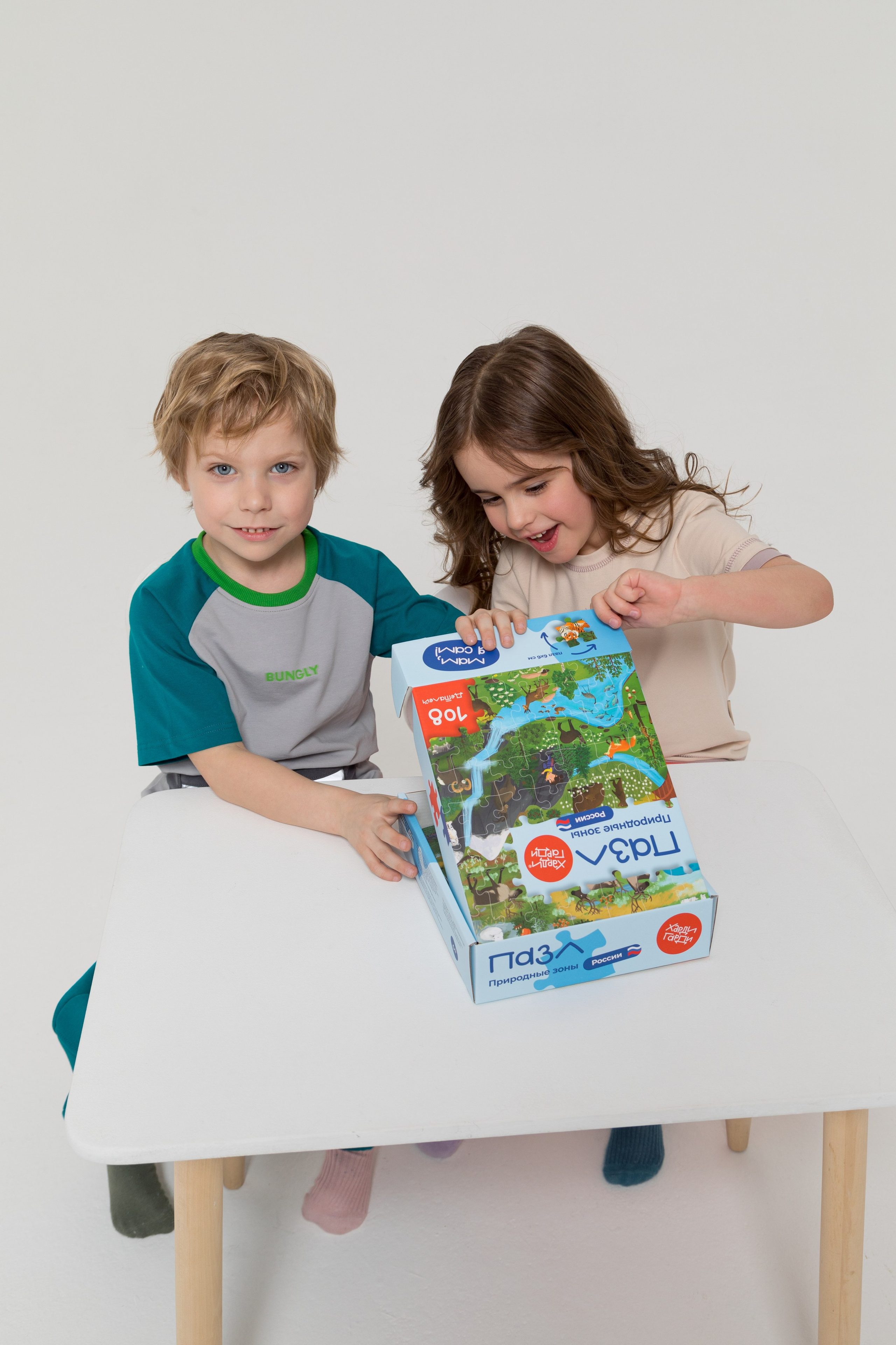 Имиджевая и каталожная съёмка для бренда детских пазлов. Детский и контент фотограф Надя Волкова Санкт-Петербург