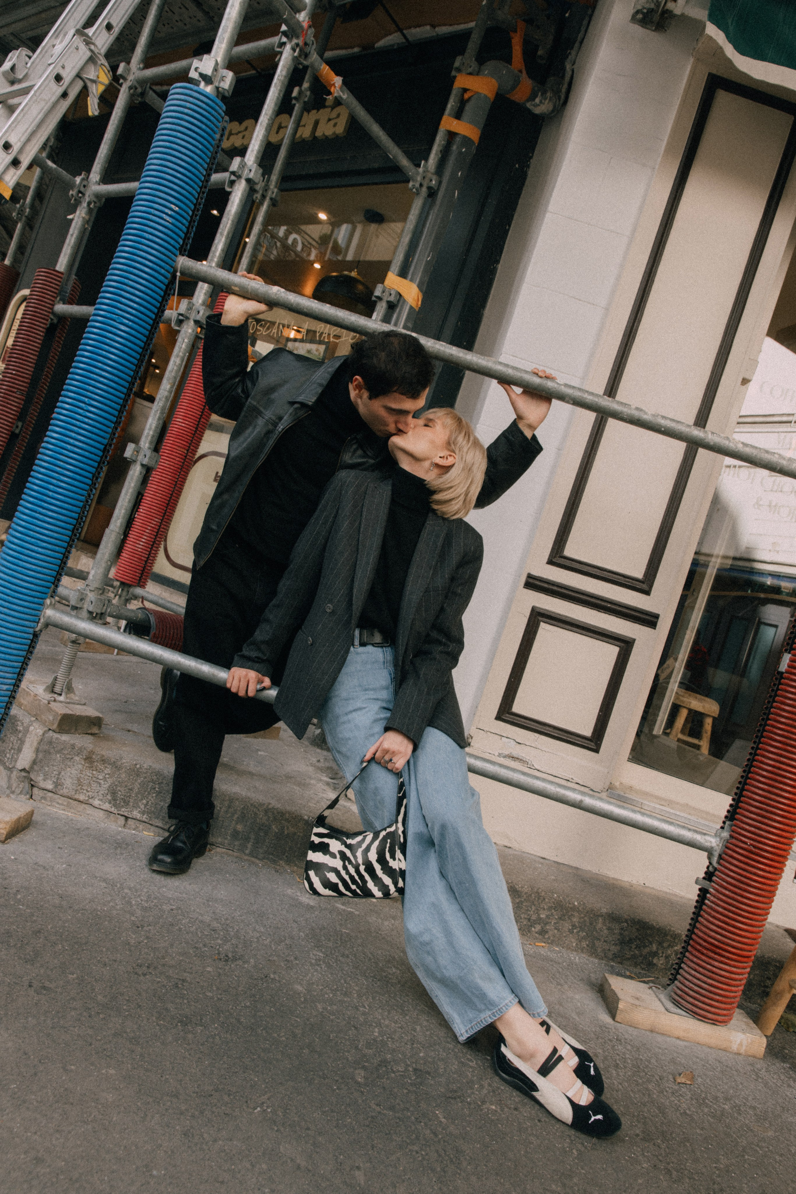 First love is something that lasts forever. Photographer in Paris