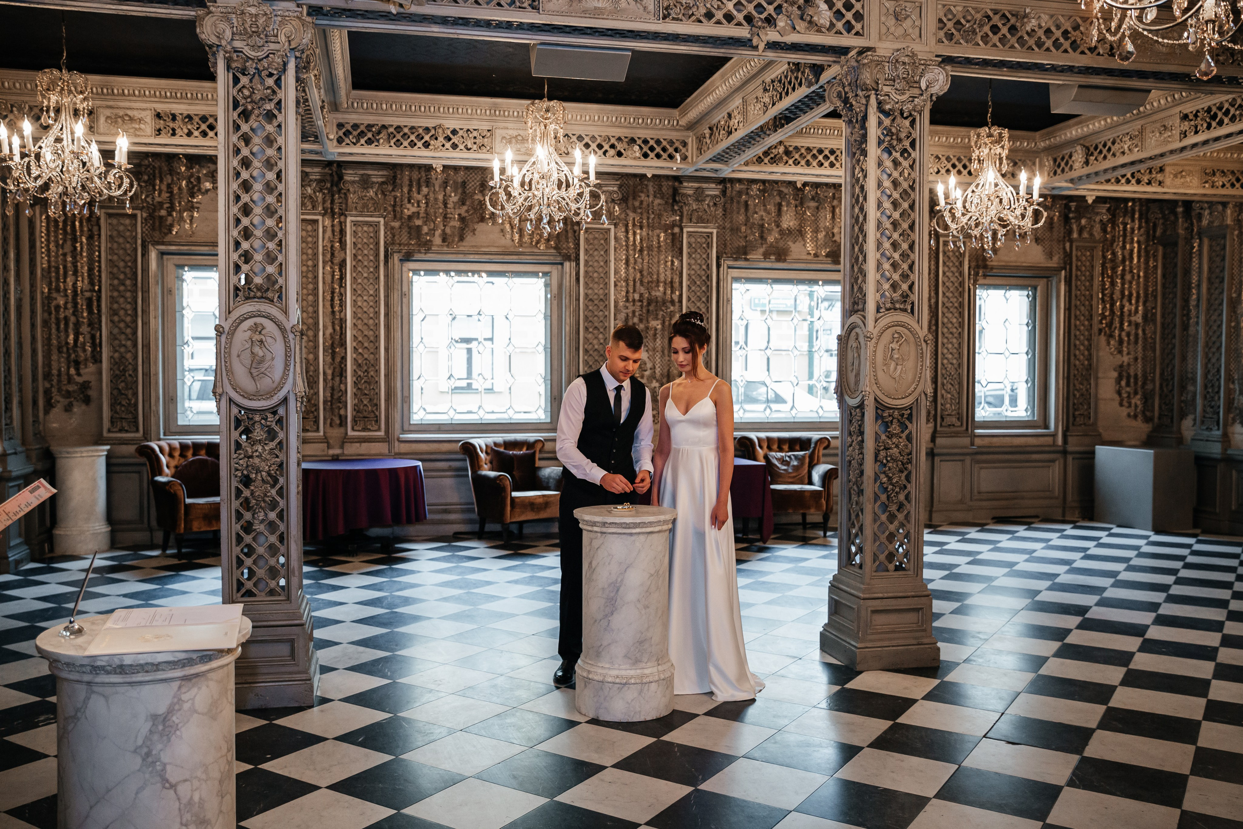 Коля и Вика