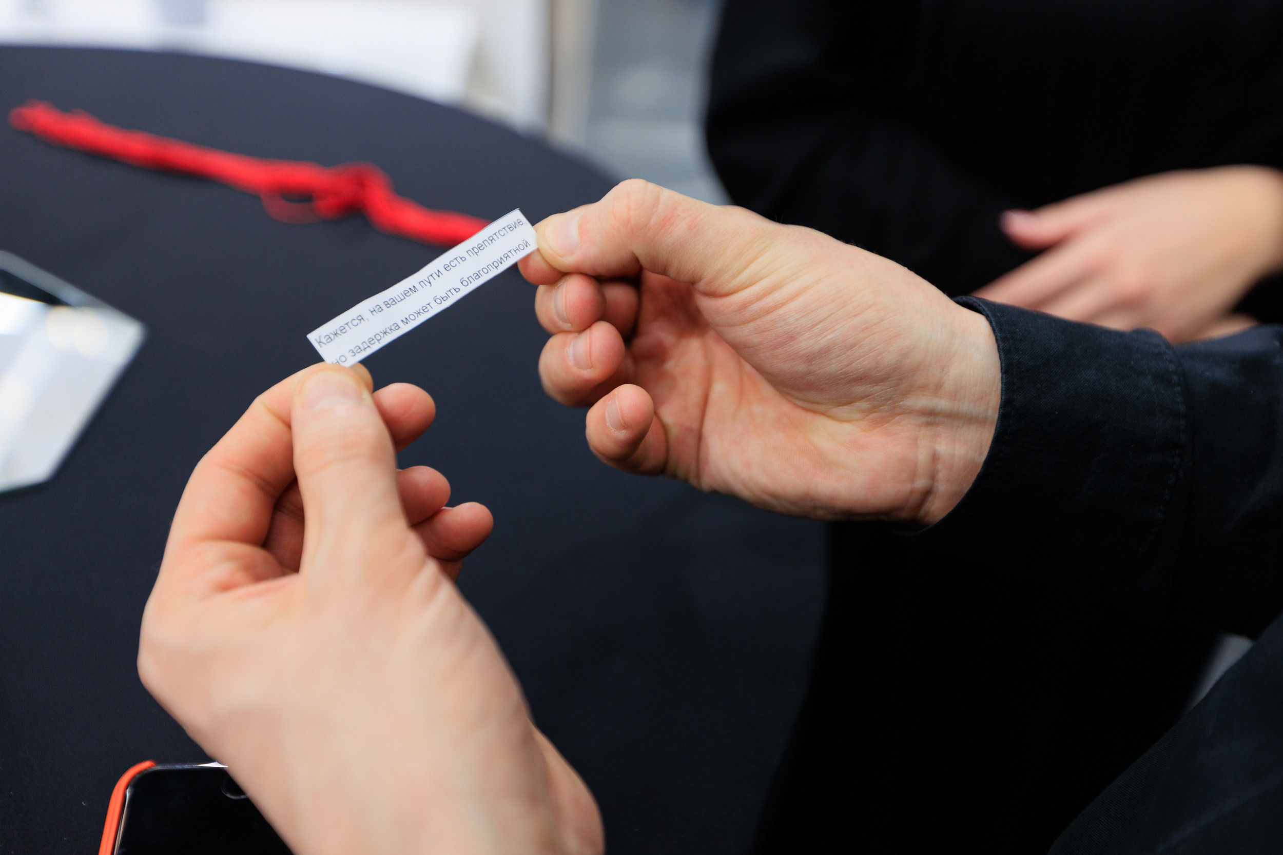 Съемка презентации Alumoart в салоне Керамир Premium для дизайнеров. Контент для бизнеса в Екатеринбурге Полдень Медиа