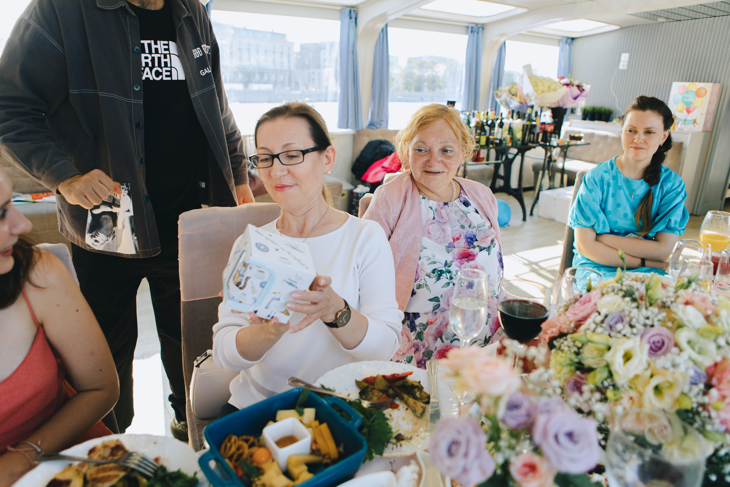 День Рождения на корабле. Фотограф в Санкт-Петербурге Виктория Безверхая
