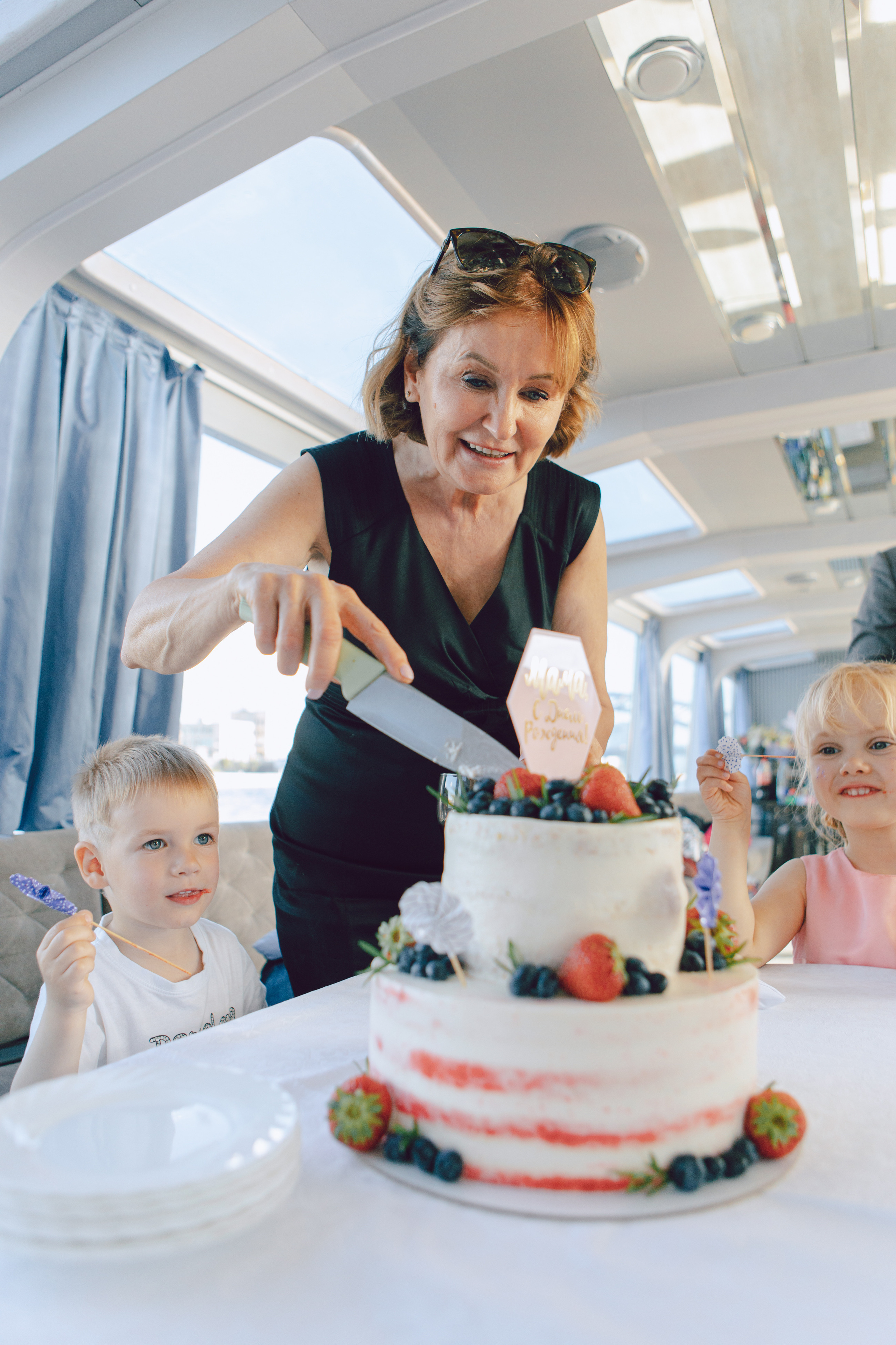 День Рождения на корабле. Фотограф в Санкт-Петербурге Виктория Безверхая