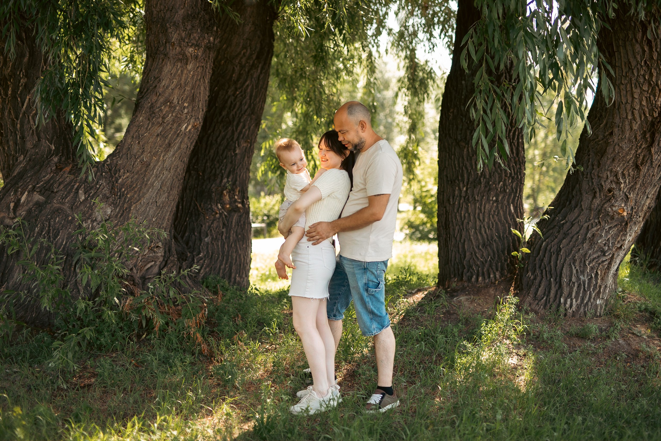 Семейная съёмка в парке Савелий, Дарья и Иван. Креативный и женский Фотограф Омске Наталья Лебедева