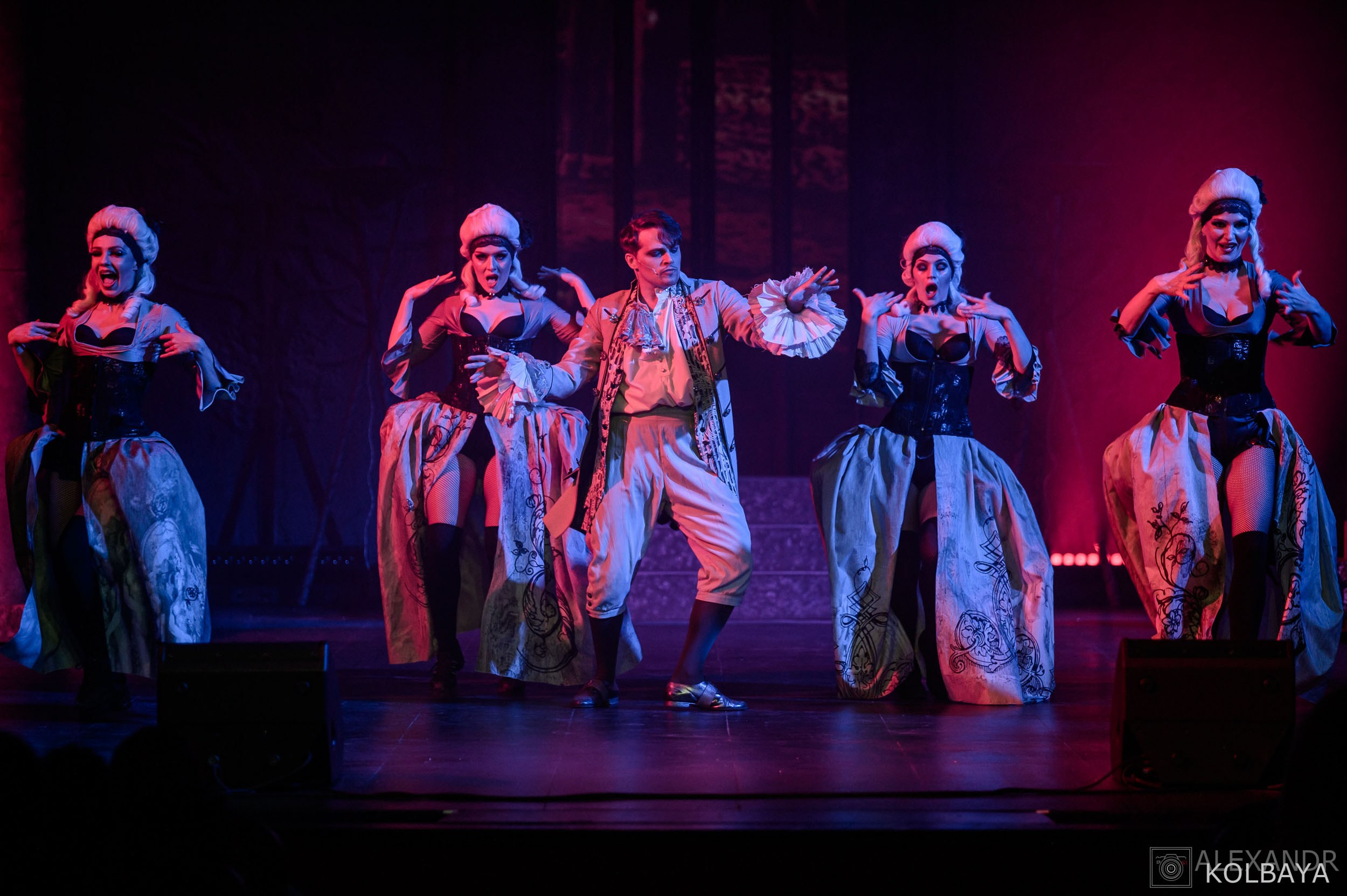 Опасные связи. Концертный и театральный репортажный фотограф в Москве Александр Колбая