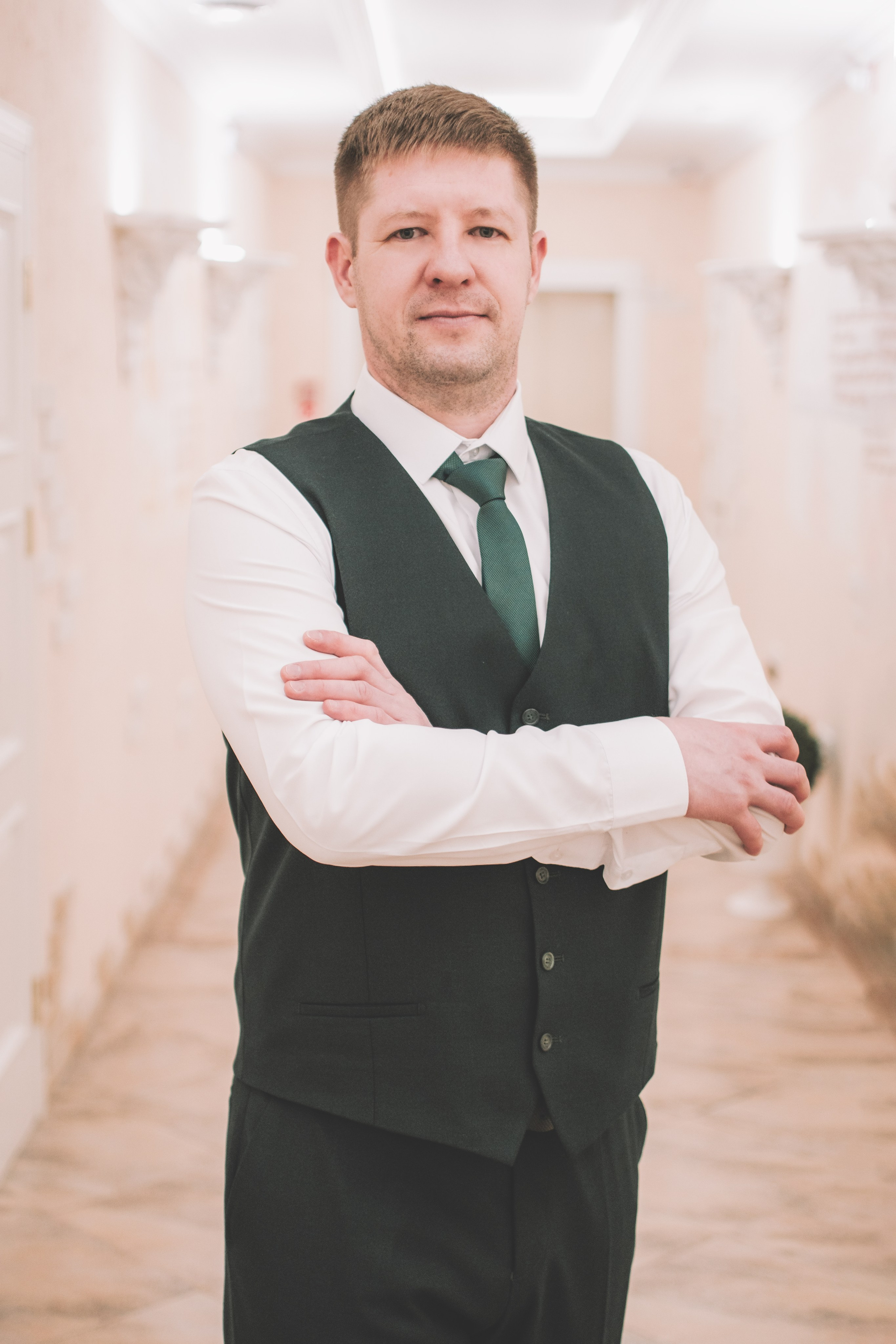 26.04.2025 (Фотосессия, роспись в Онии + фото с банкета). Семейный и свадебный фотограф Губкинский и Ставрополь