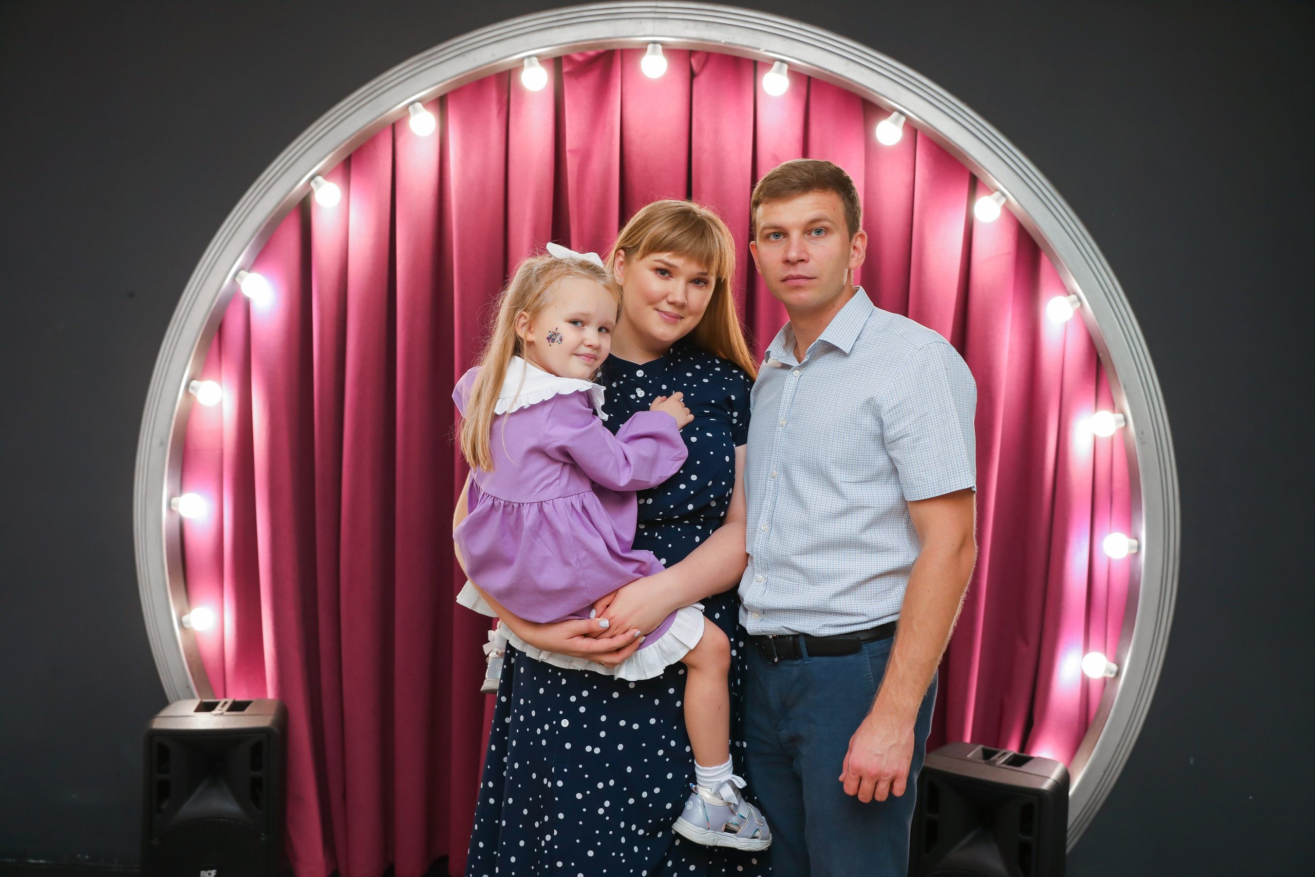 ДЕТСКИЕ МЕРОПРИЯТИЯ. Photographer Viktoriya Markushina «My world throug»