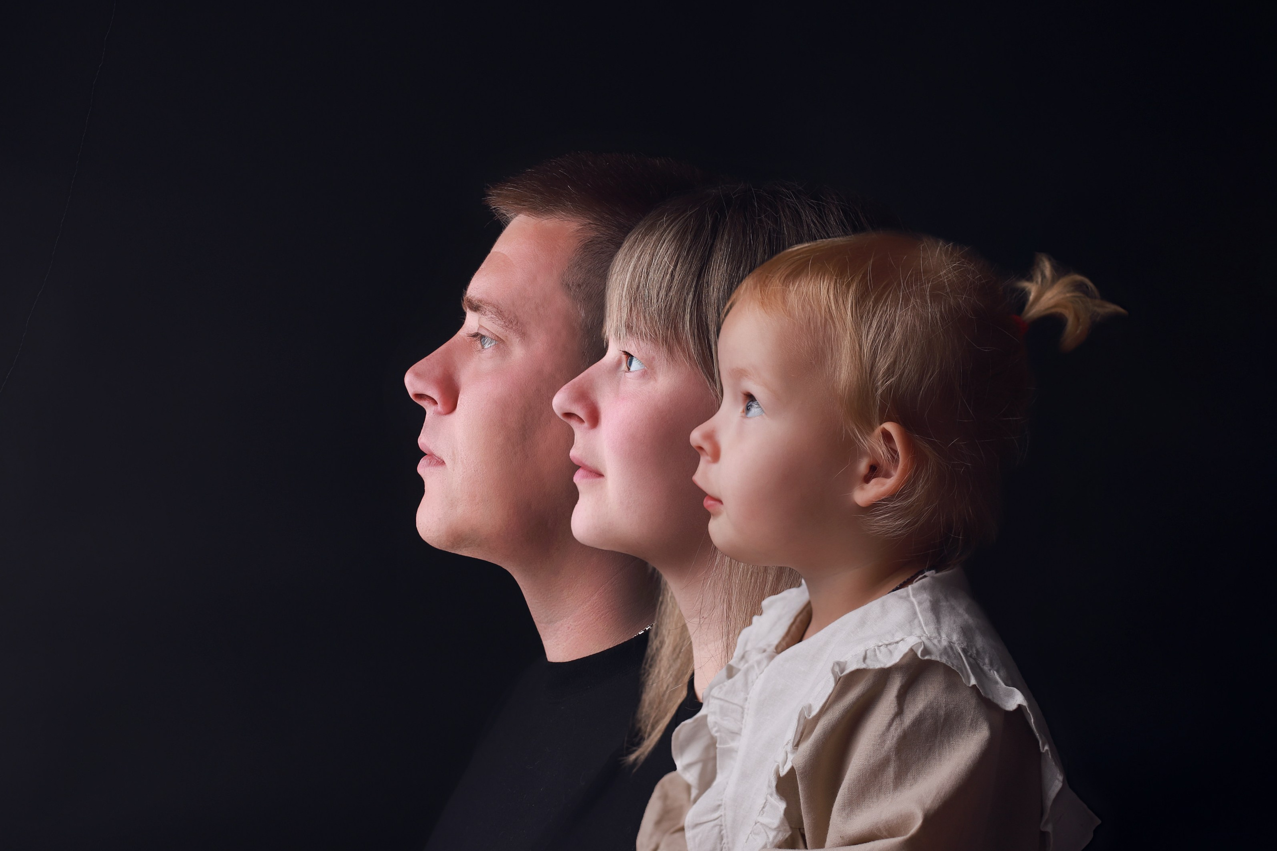 Семейный портрет «Наследие». Фотограф новорожденных в г. Россошь Виктория Нечепуренко