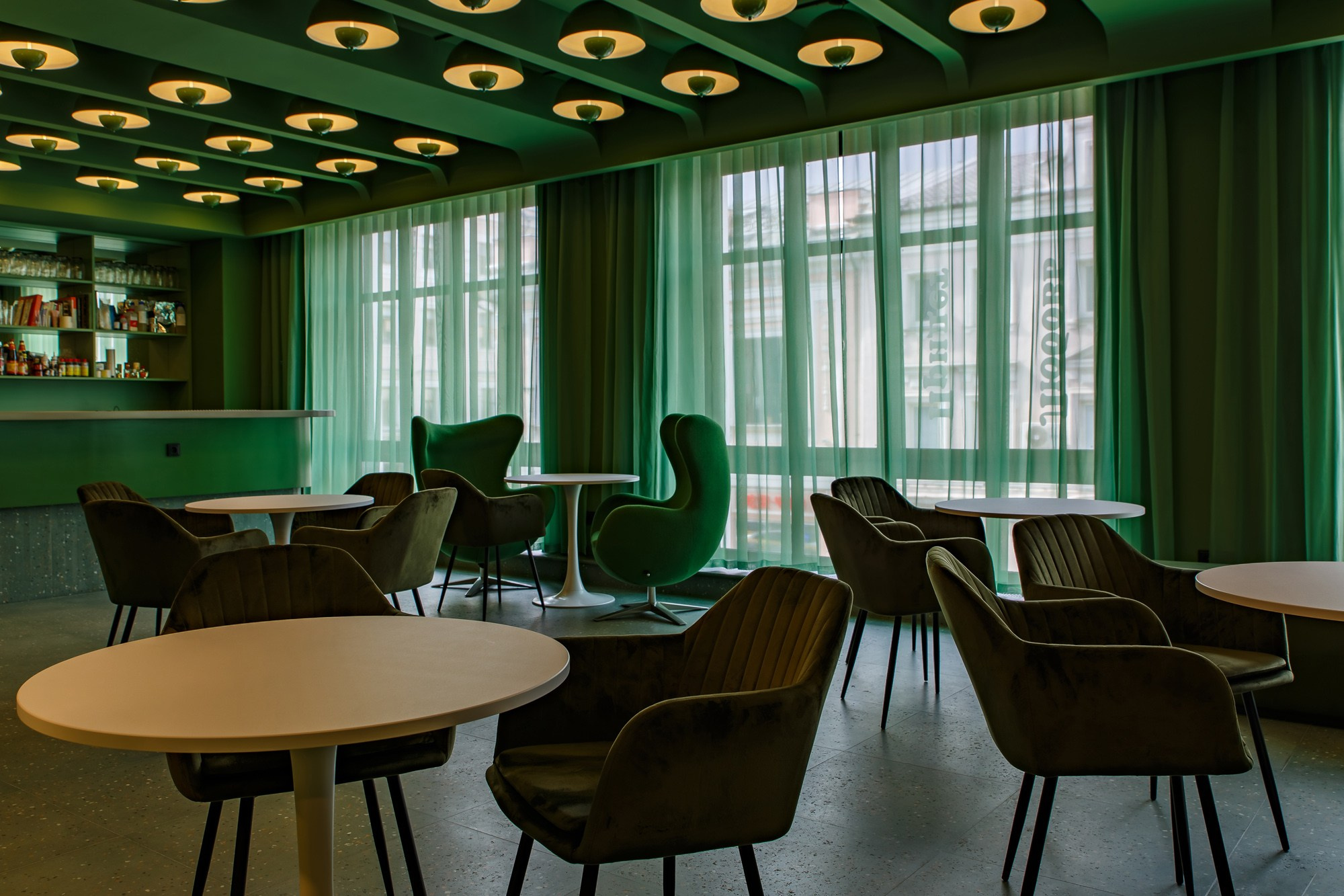 LP Bar. Фотограф Ксения Колесникова. Интерьерная и портретная съемка в Москве