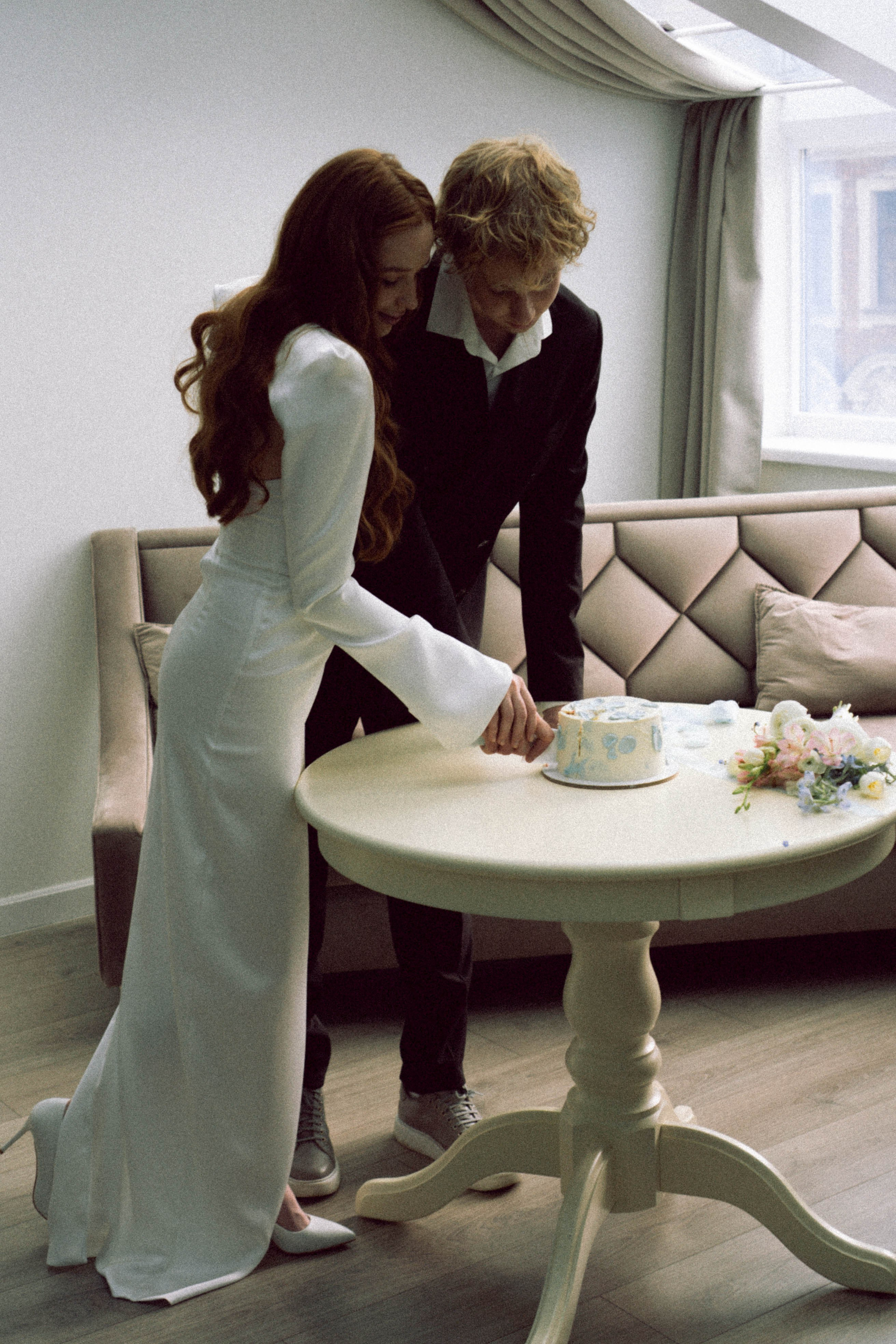 СВАДЕБНАЯ СЬЕМКА В ОТЕЛЕ. СБОРЫ ЖЕНИХА И НЕВЕСТЫ И ТАКЖЕ ТОР И ПОДГОТОВКА К ПРОГУЛКЕ. Профессиональный фотограф, Санкт-Петербург — Виктория Богомолова