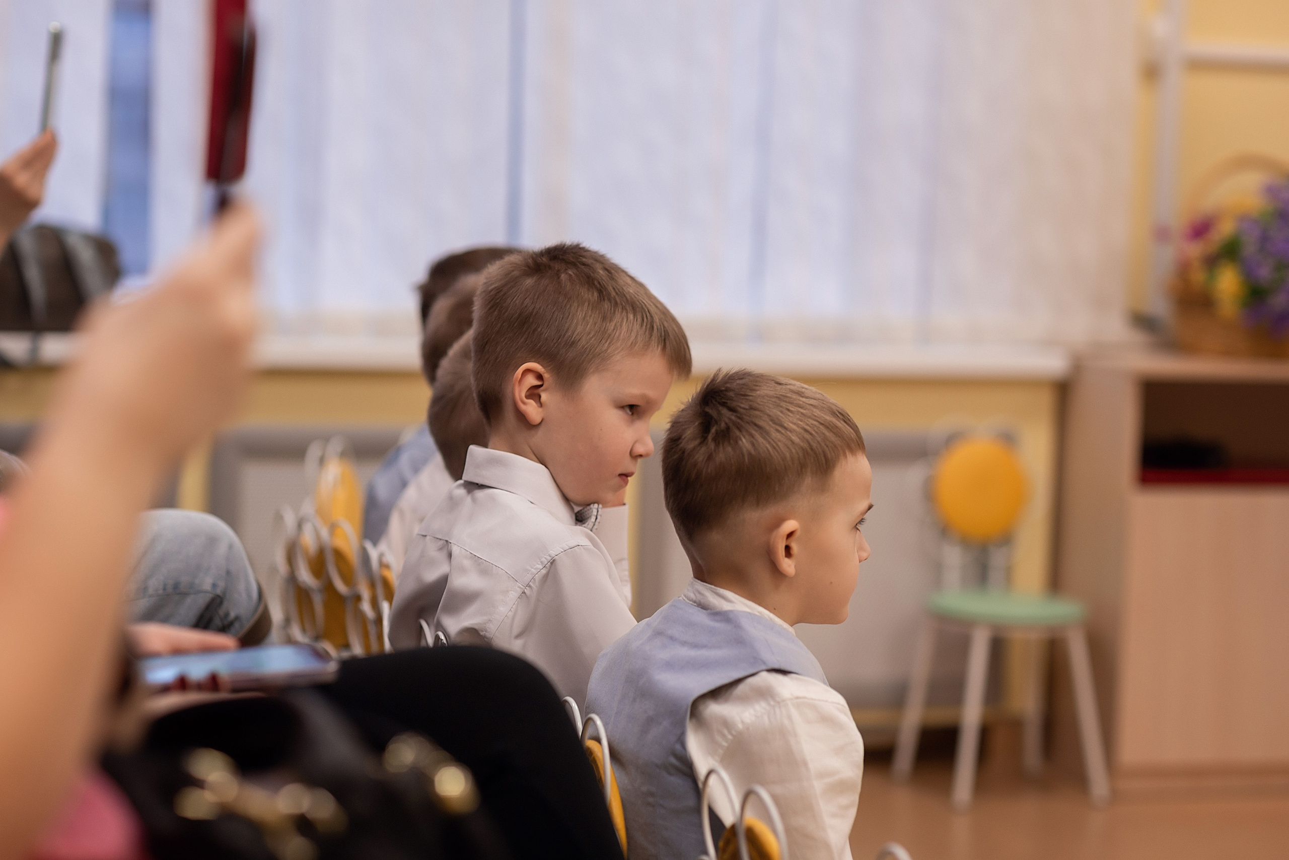 Весенний утренник_старшая группа_2025. Семейный фотограф в Санкт-Петербурге