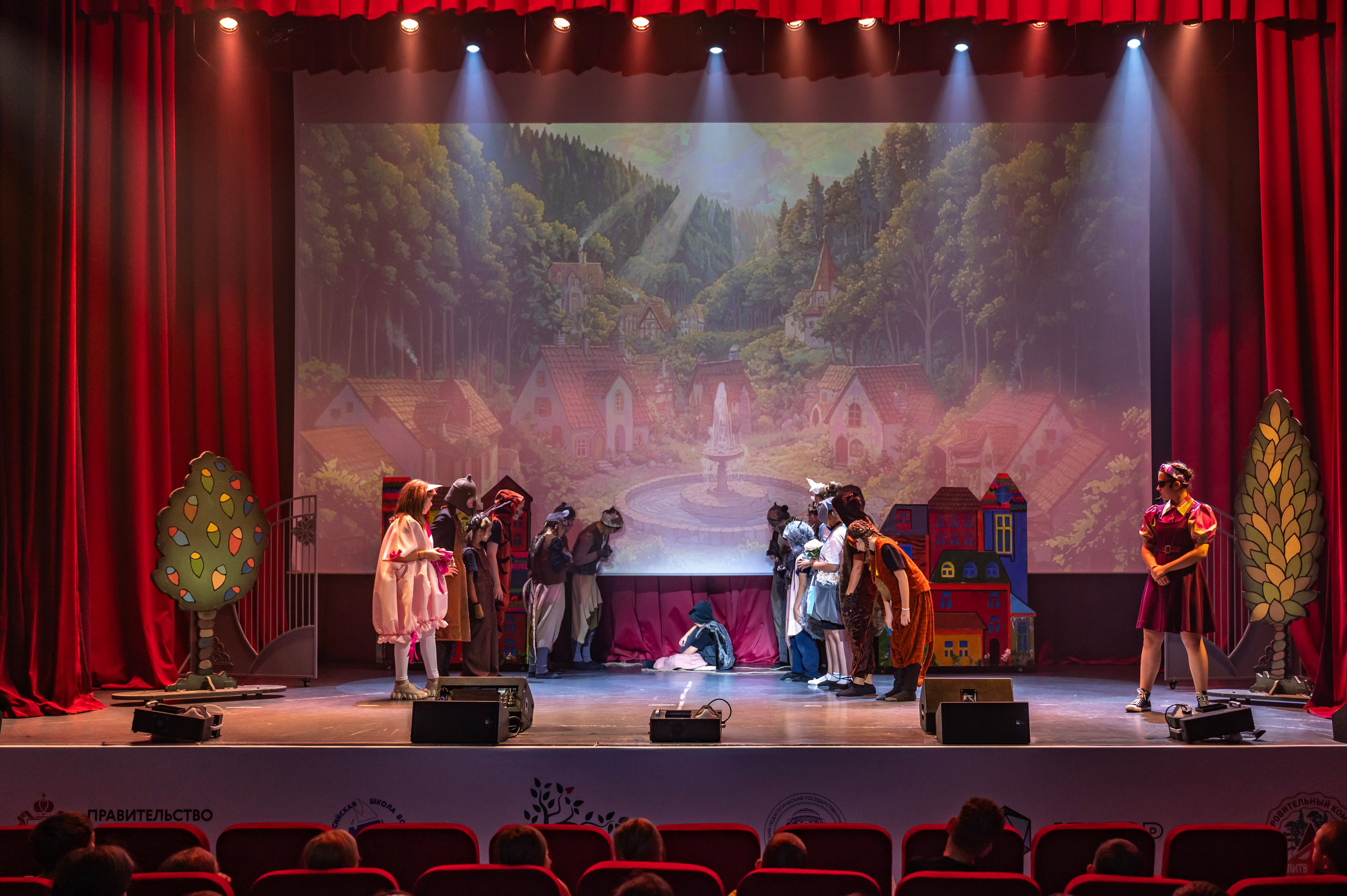 Отчетный спектакль Детской театральной лаборатории в лагере Литвиново. Фотограф Анна Мельникова | Москва