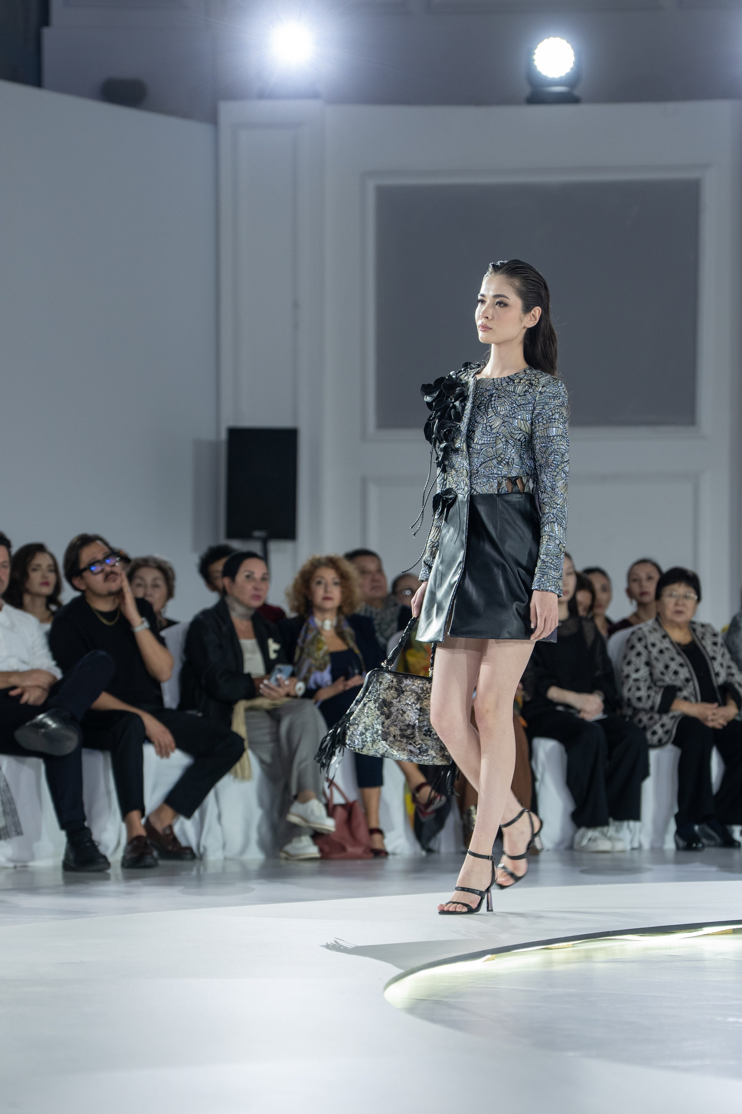 Brand TinAtin Magalashvilu. Сайт Алматинского НЮ АРТ, будуар и фэшн фотографа Дениса Карпенко