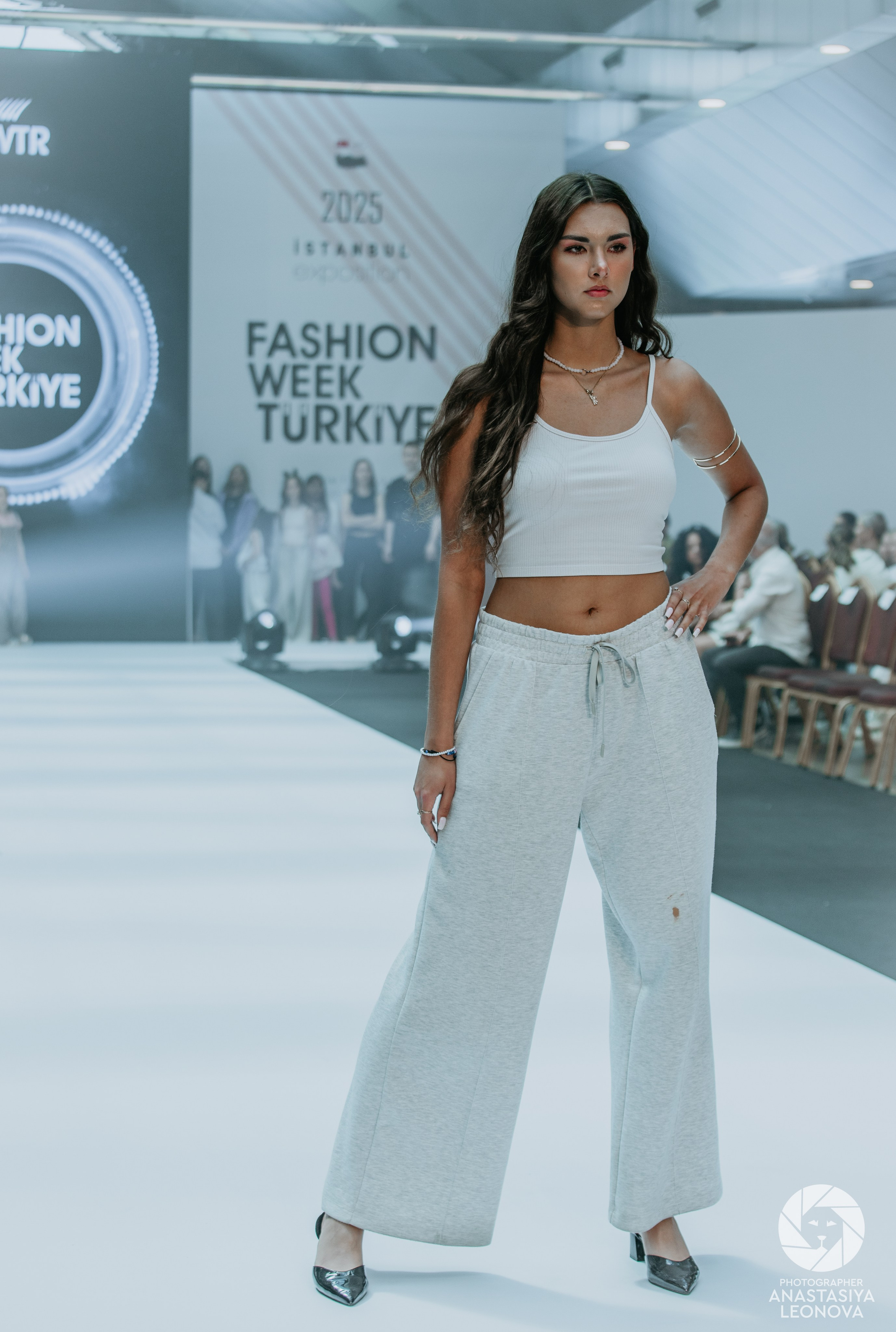 Fashion Week Türkiye [spring, 2025]. Anastasia Leonowa