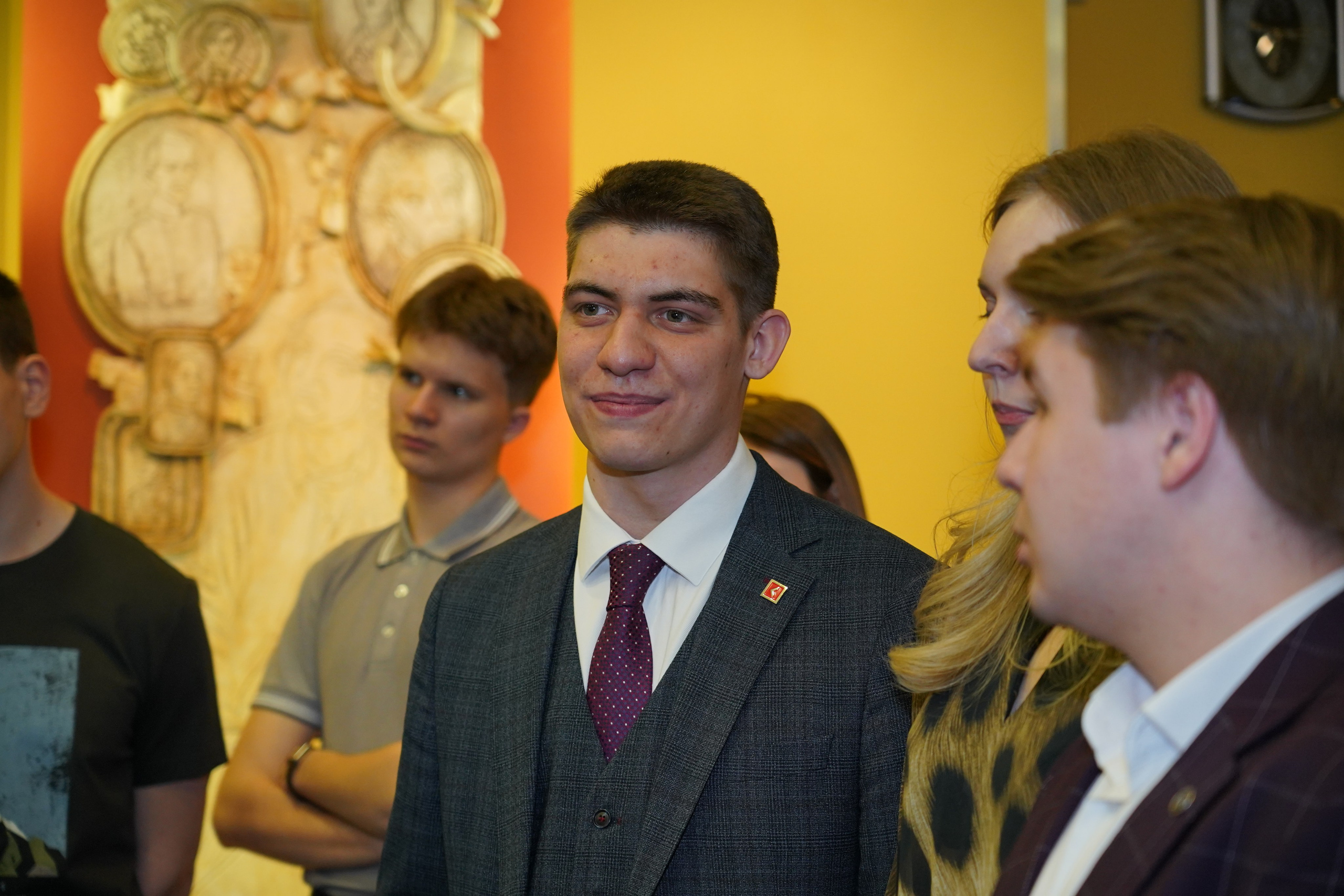 Фотограф на официальном мероприятии