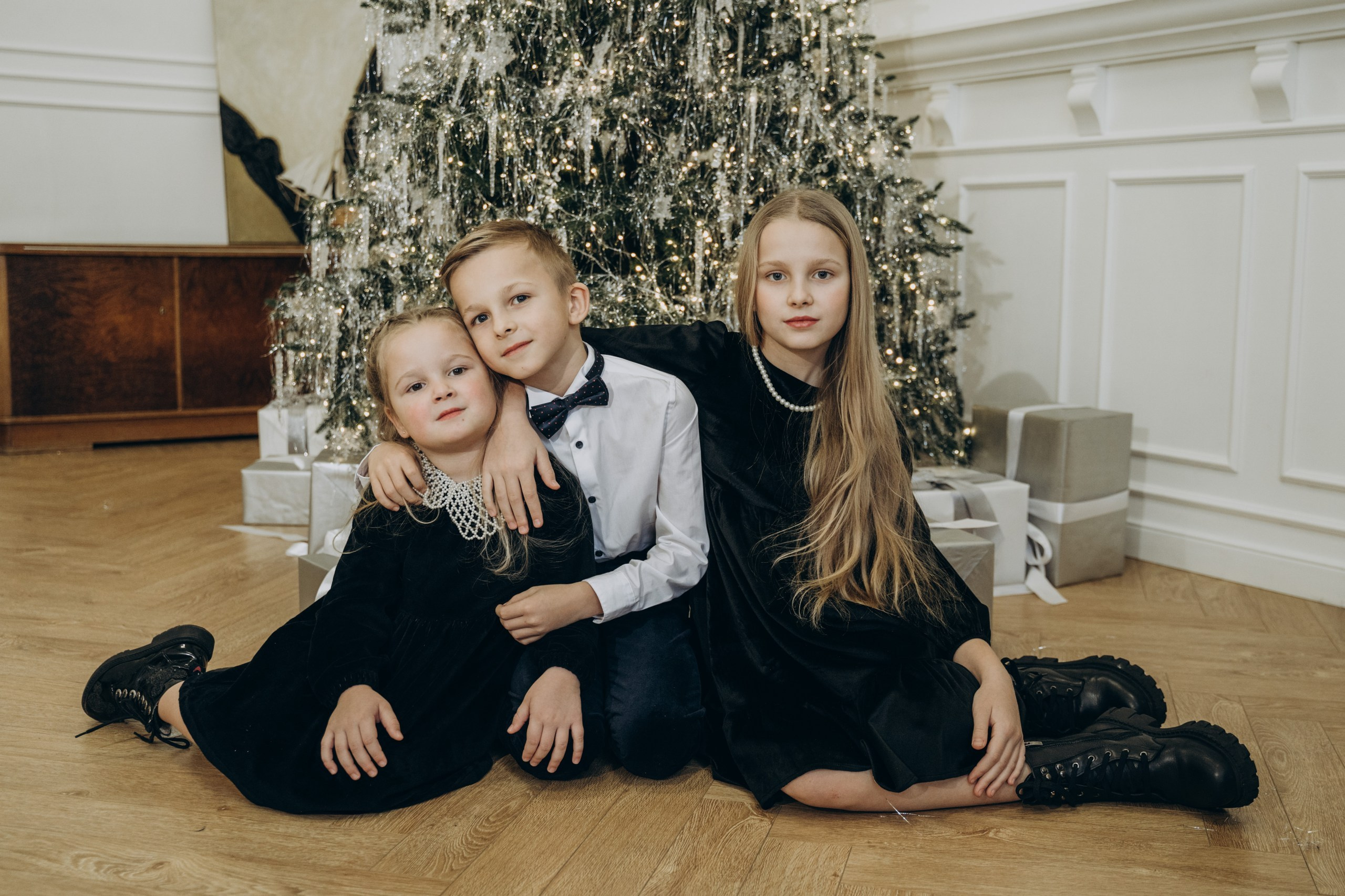 Семейная фотосессия в студии в Дмитрове. Свадебный фотограф в Дмитрове