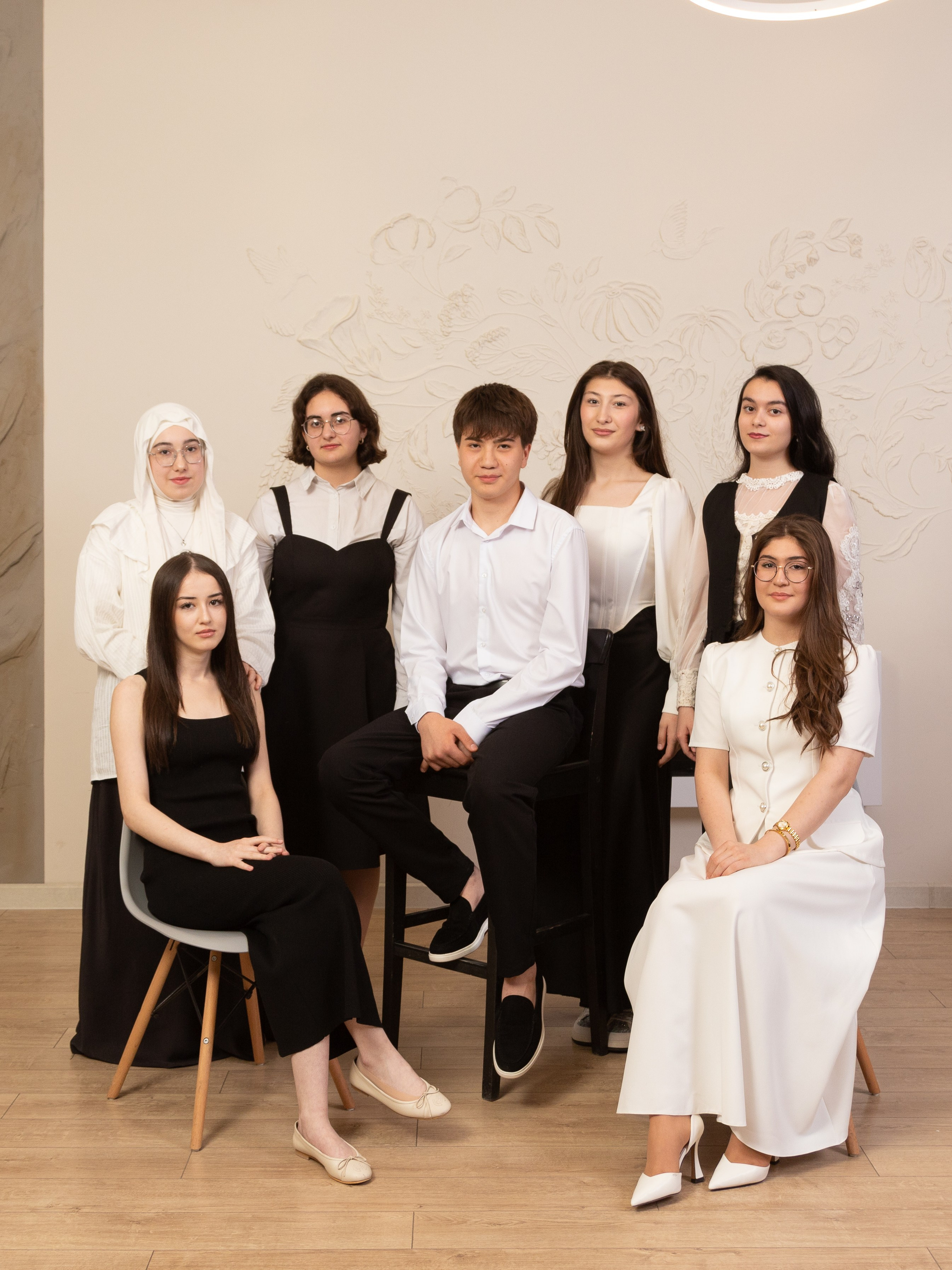 9  и 11 классы. Школьный фотограф в г. Нальчик Галимат Абитова