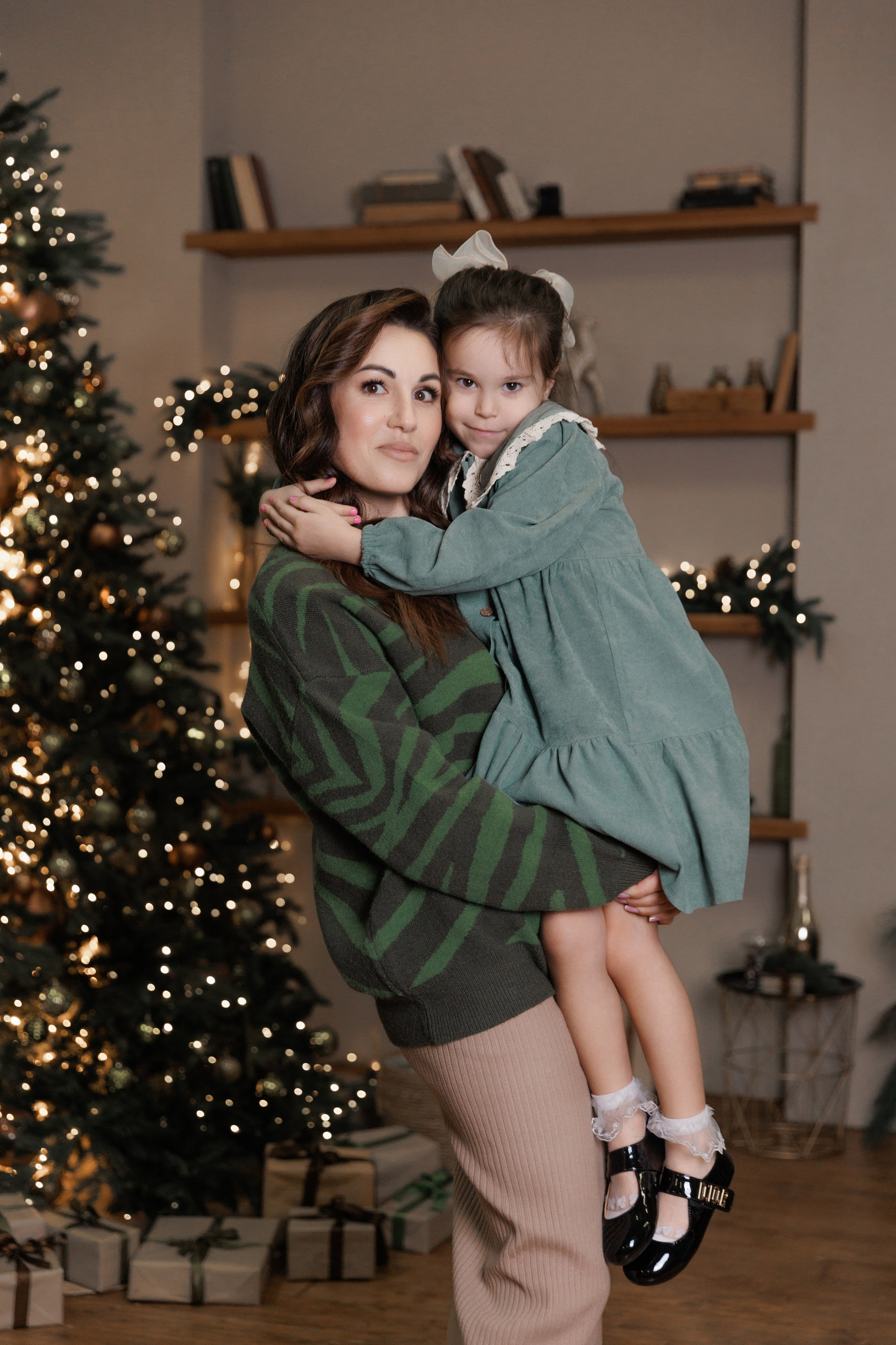 Татьяна с семьей. Фотограф женского портрета, беременности и материнства Харькова Елена