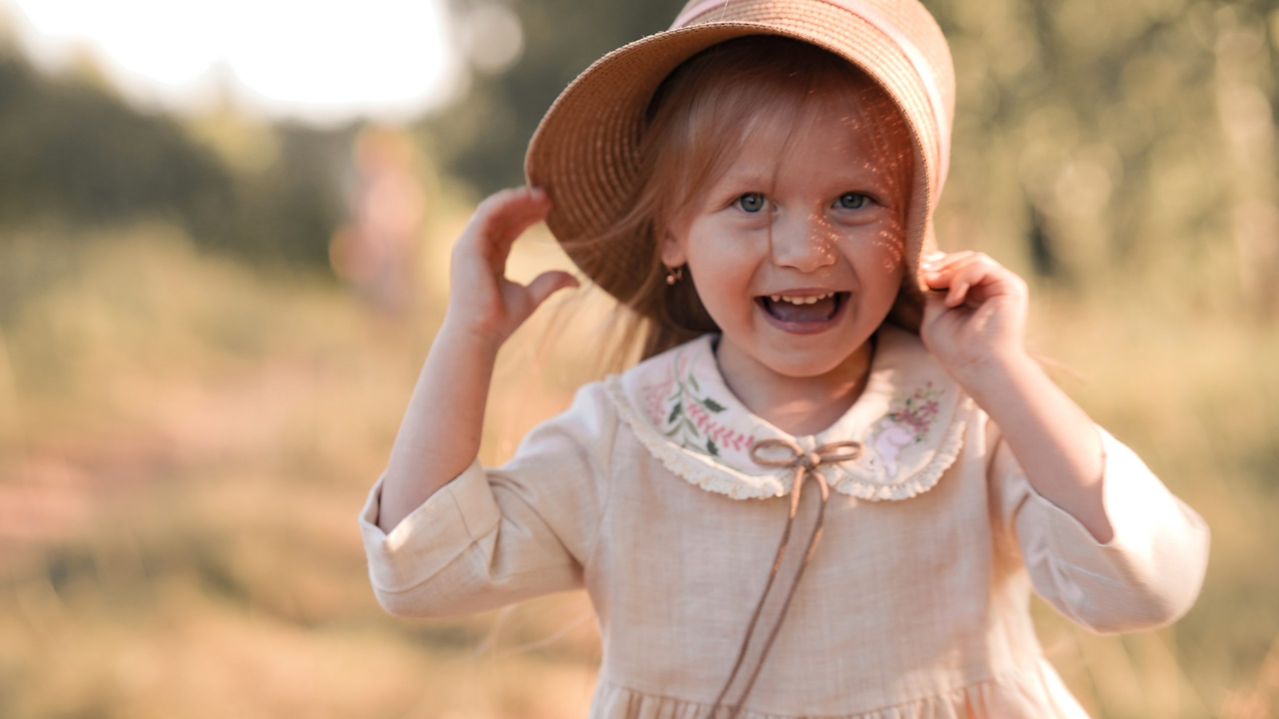 Семейная фотопрогулка. Фотограф Надежда Жемкова. Фотосъёмка, ретушь, фотомонтаж для вас и вашего бизнеса