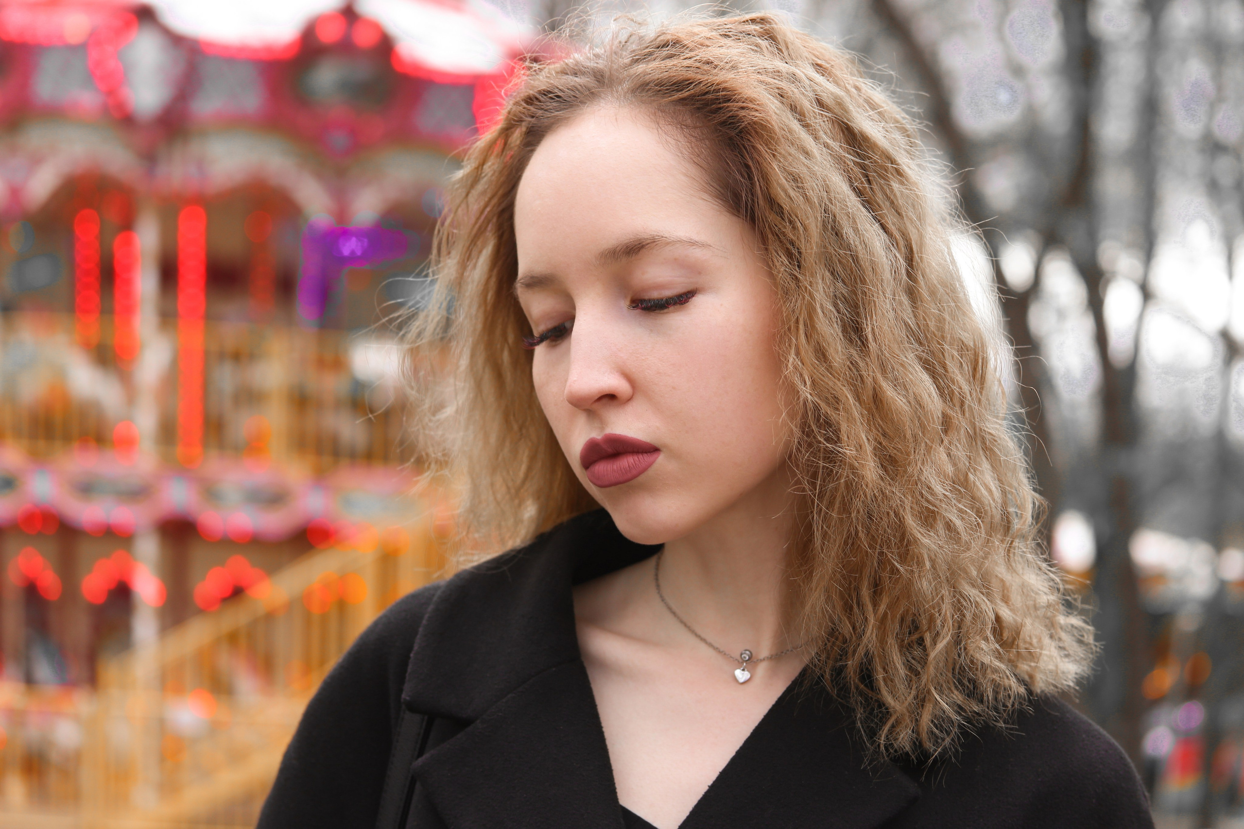 Алина в городе. Фотограф Пермь. Фотосессия в фотостудии Перми и на свежем воздухе