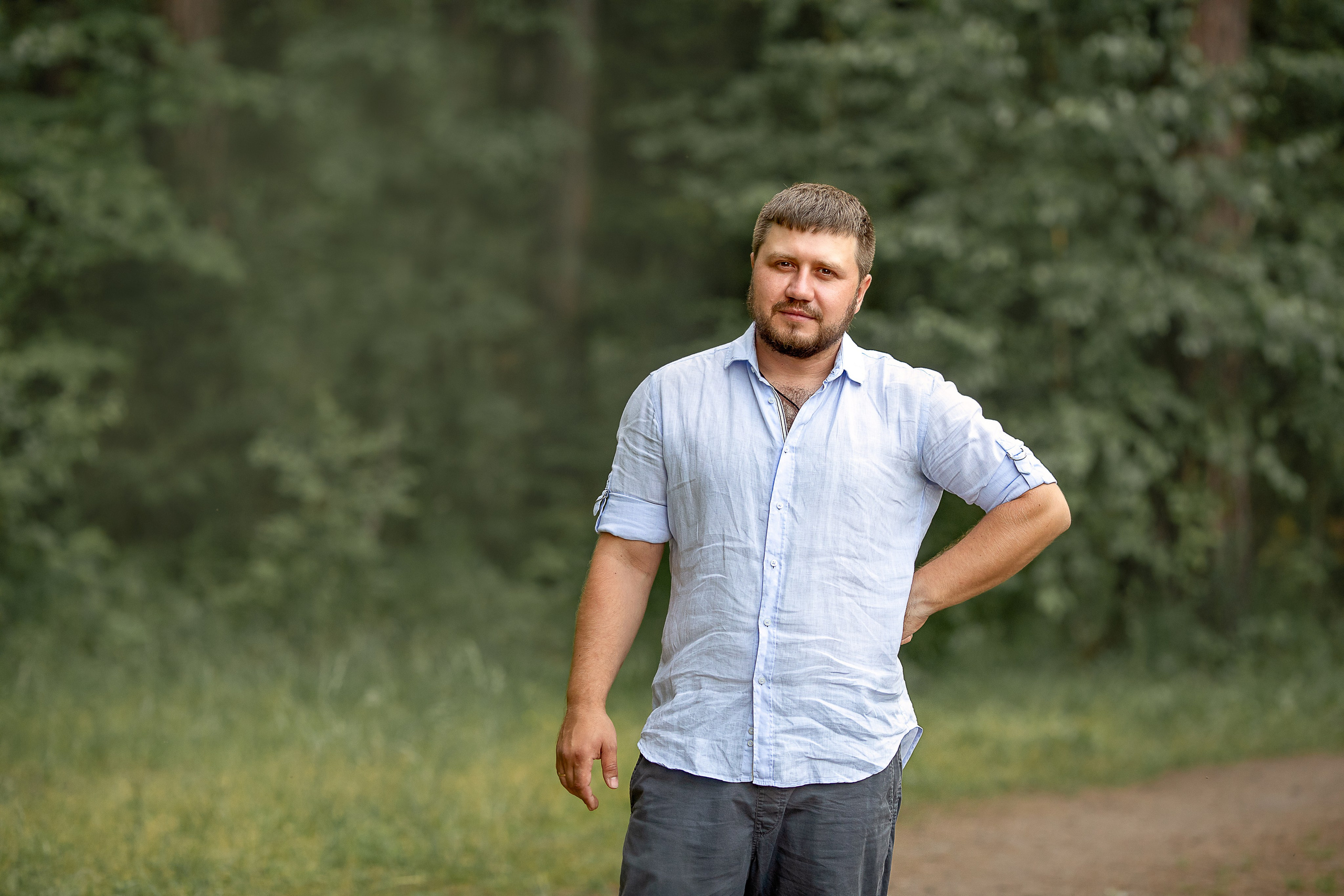 Солнце сквозь сосны-великаны. Детский и семейный фотограф в Красноярске Елена Коровкина