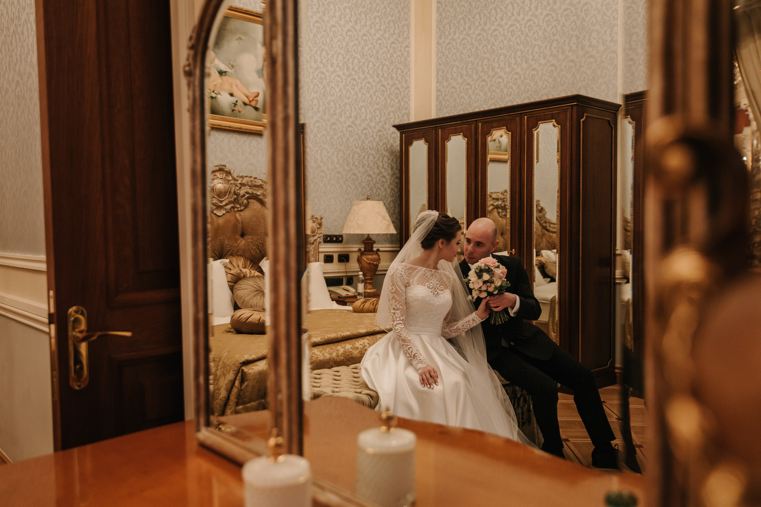 ОКТЯБРЬ | Дворец № 1 Талион, Особняк военного министра. Свадебный фотограф в Санкт-Петербурге Полина Корзухина