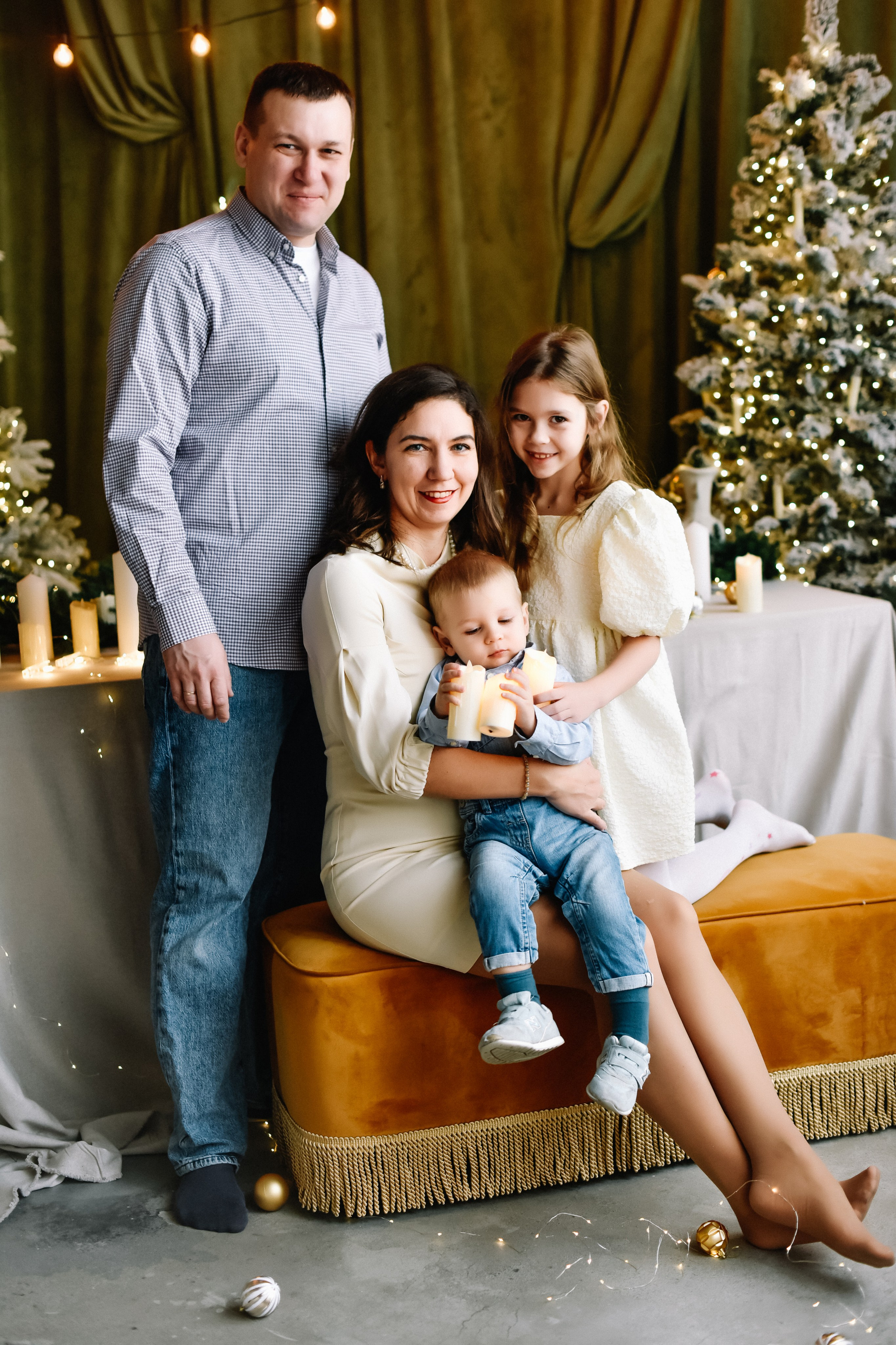 Семья Анастасии, Андрея, Тани и Вани