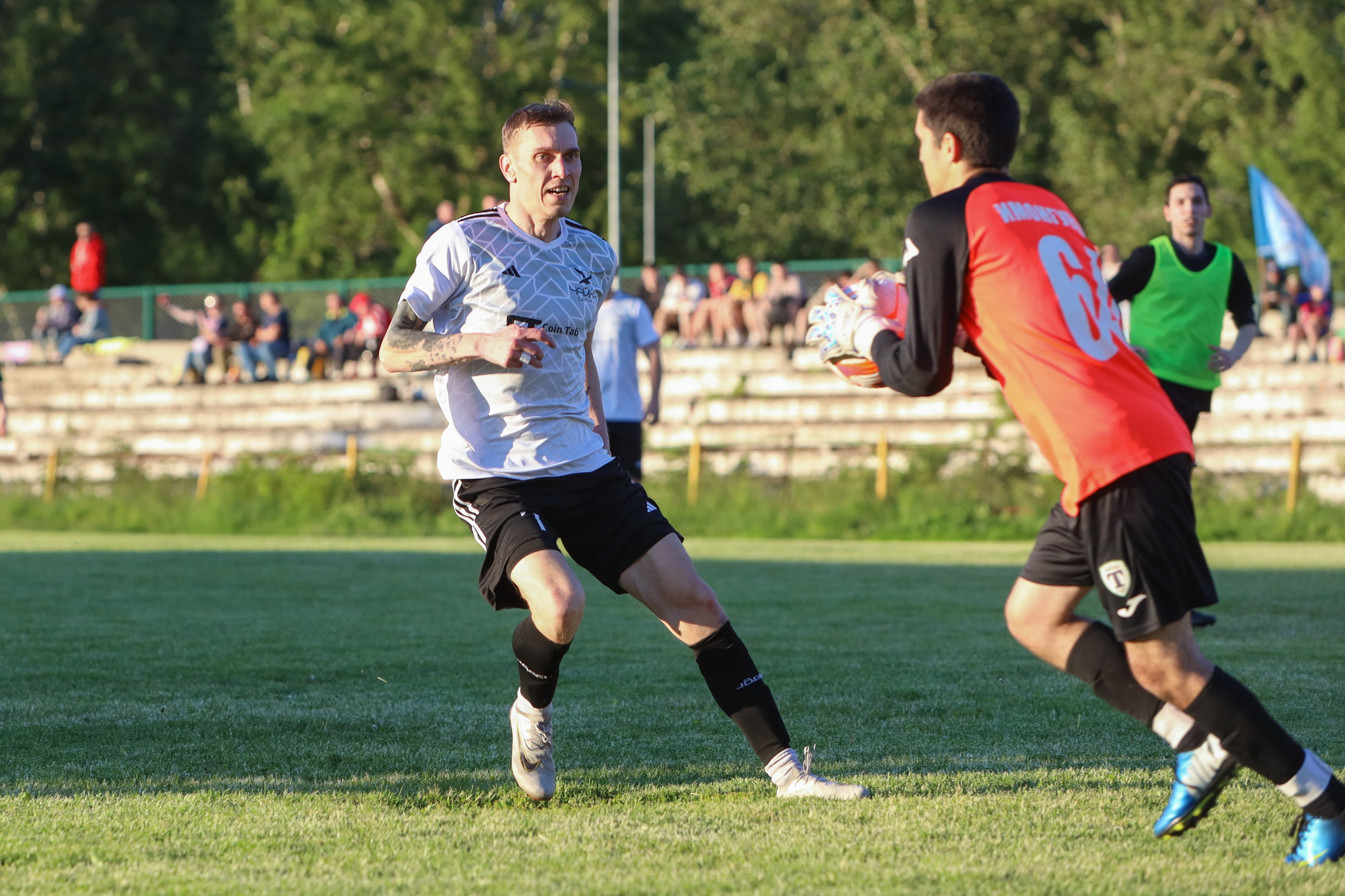 Чайка — Торпедо. Взрослое первенство города по футболу. Спортивный фотограф в Самаре