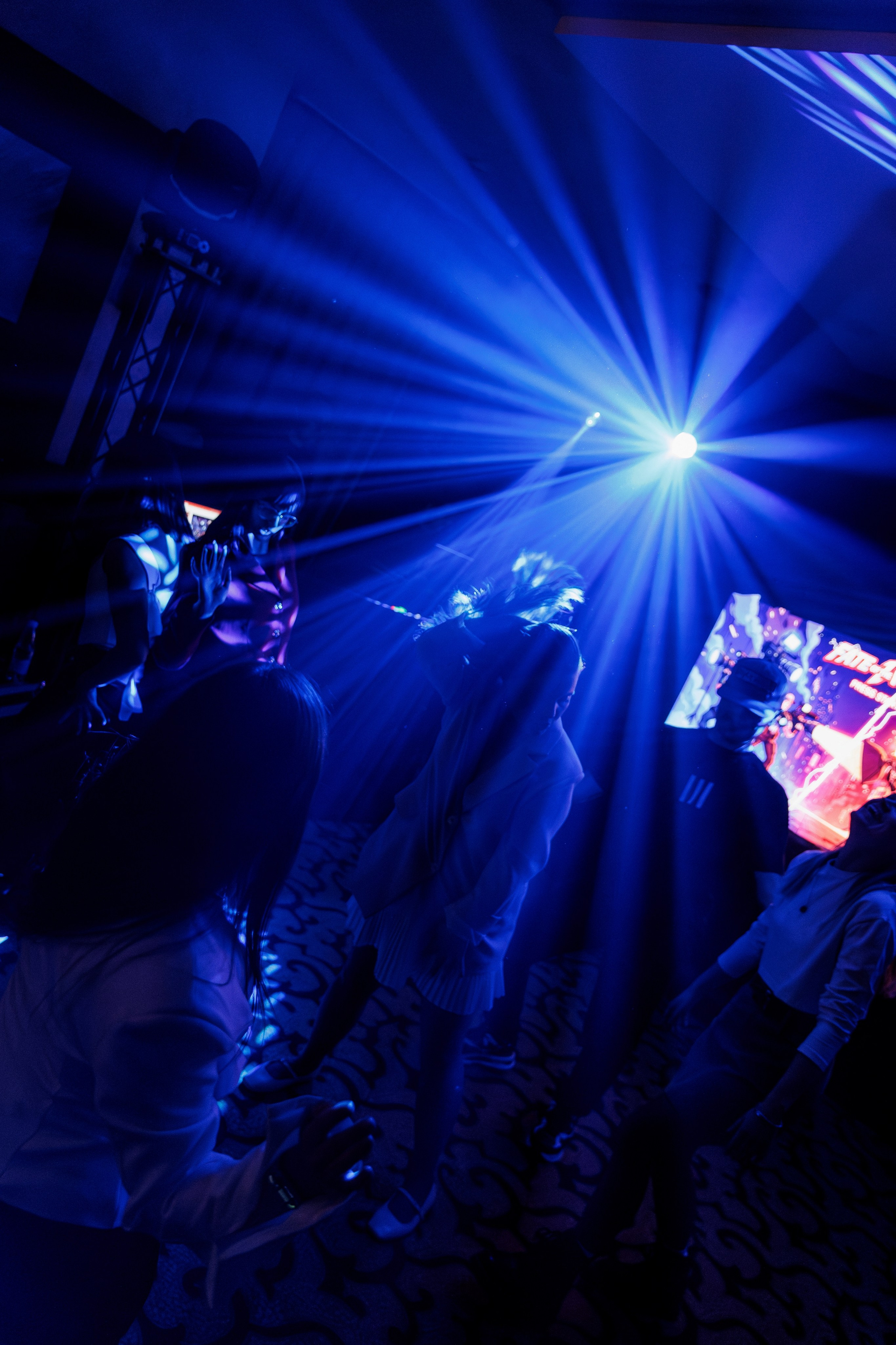 Creators. ILIAS BLACK — Фотограф свадеб и мероприятий в Минске и Беларуси