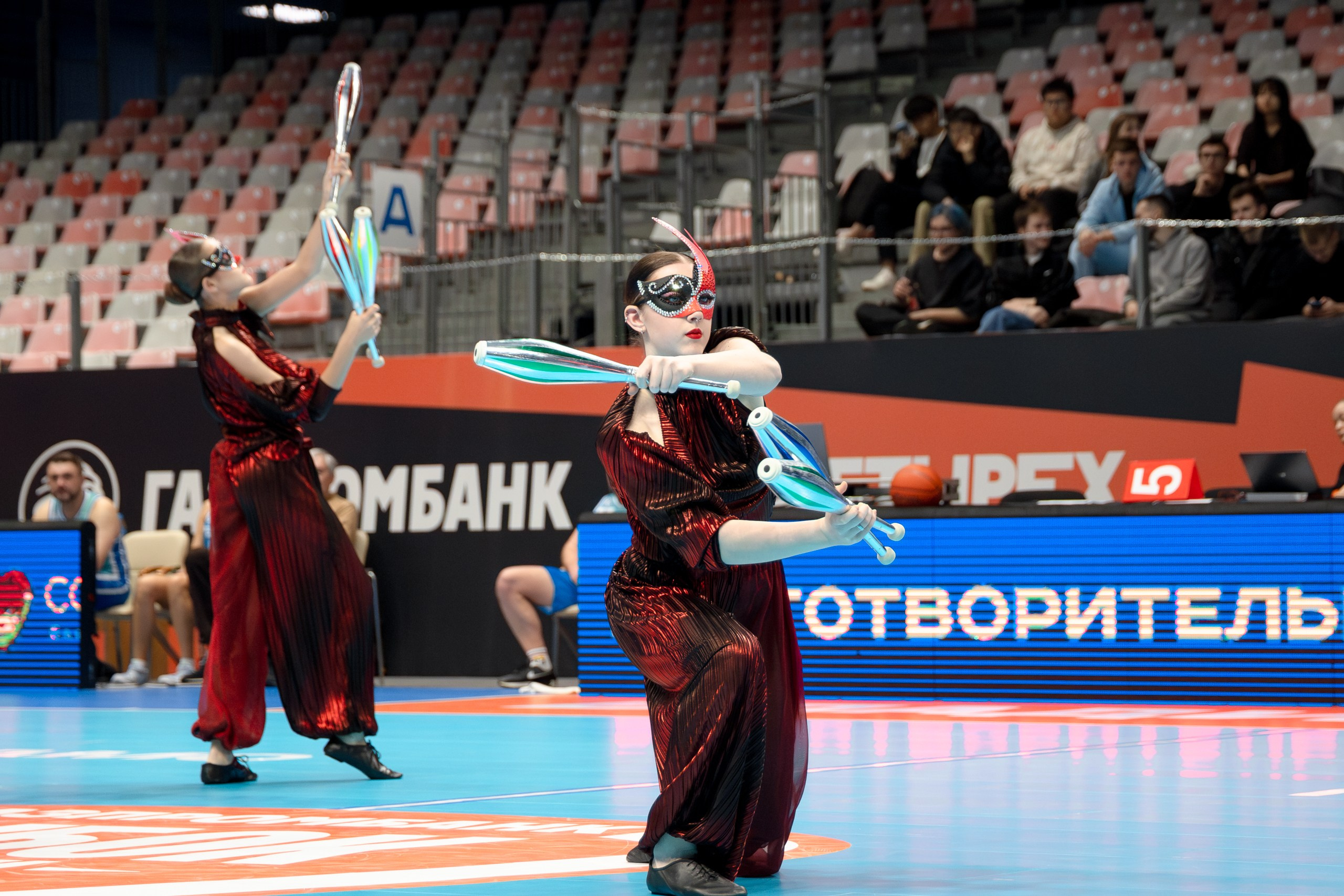 Кубок Четырех | Благотворительный матч. Главная