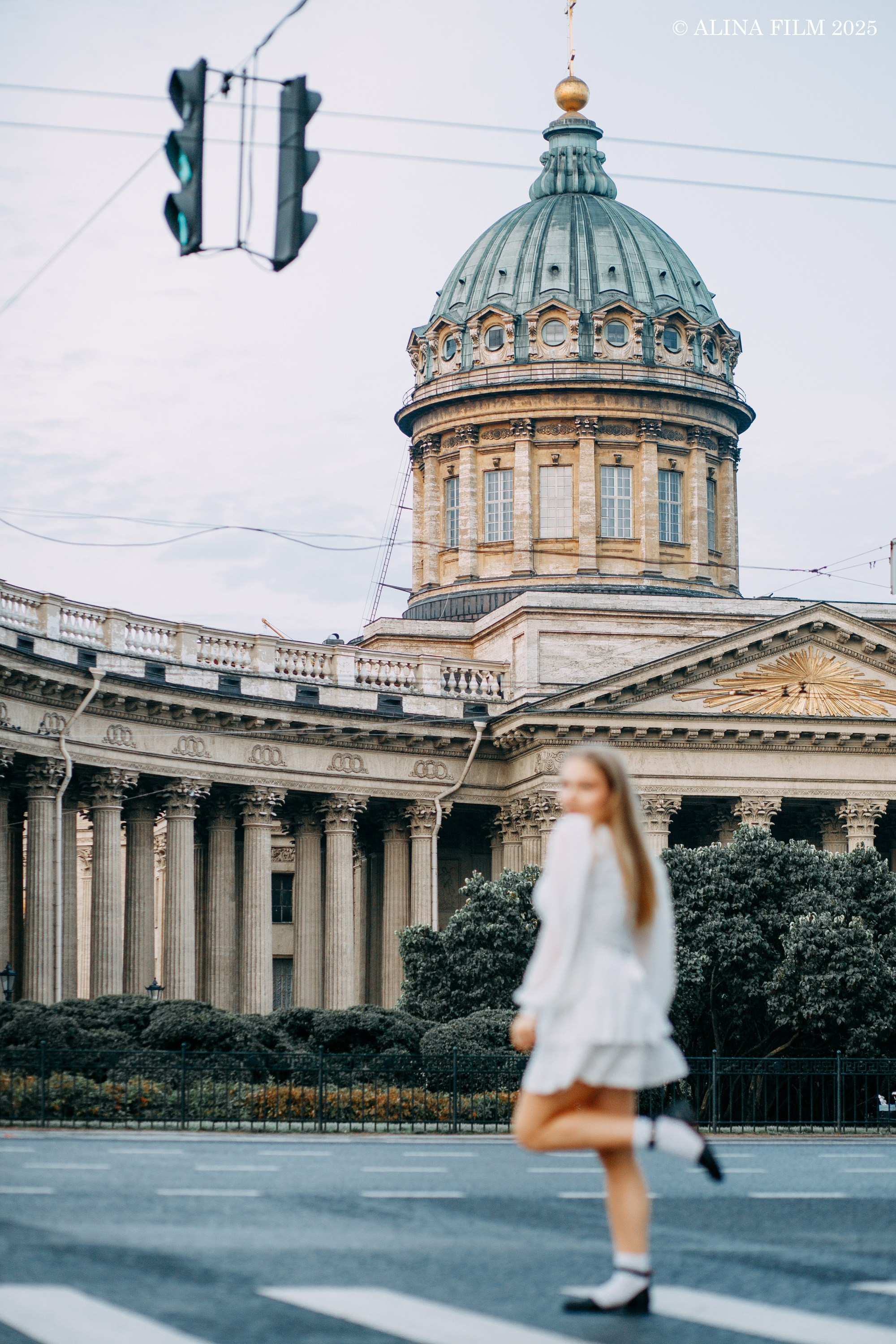 Фотосессия на рассвете у Казанского собора. Фотограф в Санкт-Петербурге Alina Film