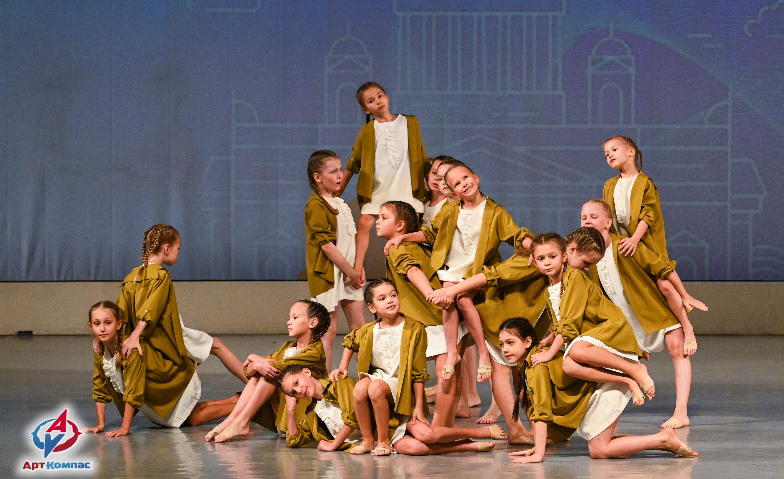 05.10.2025 Всероссийский фестиваль талантов «НЕВСКИЕ ВСТРЕЧИ» г. Санкт-Петербург. Медиастудия Фото Концепт