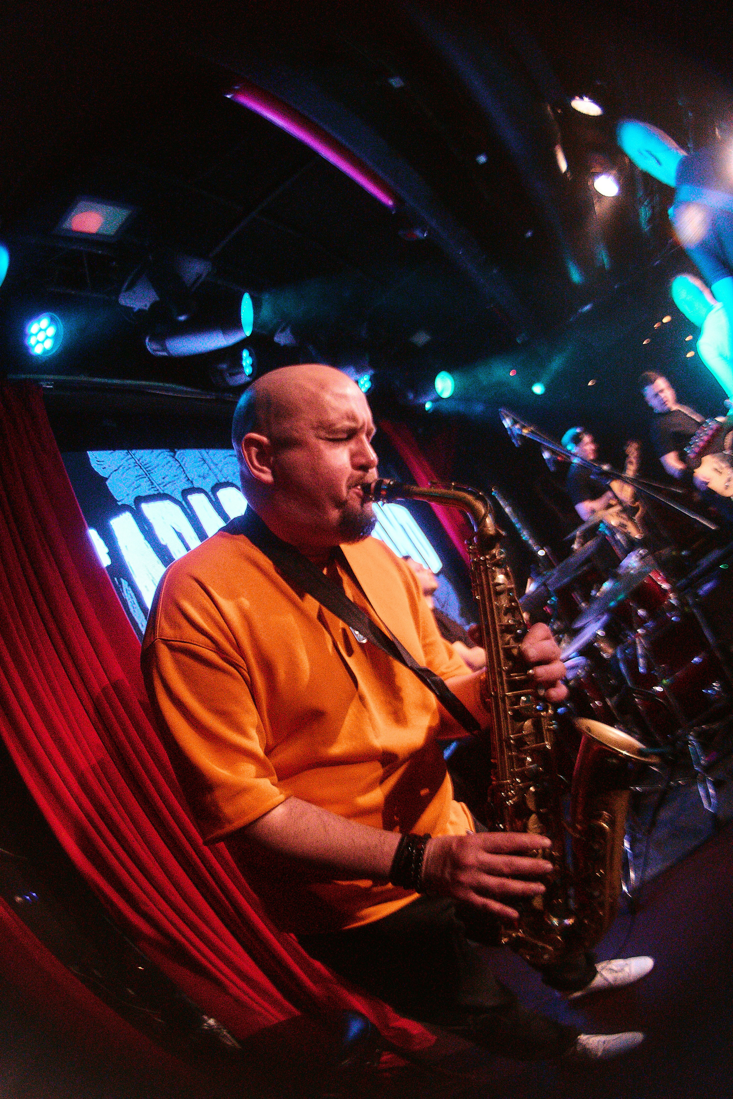 ТАБАСКО БЭНД — 16 ТОНН. Фотография для артистов