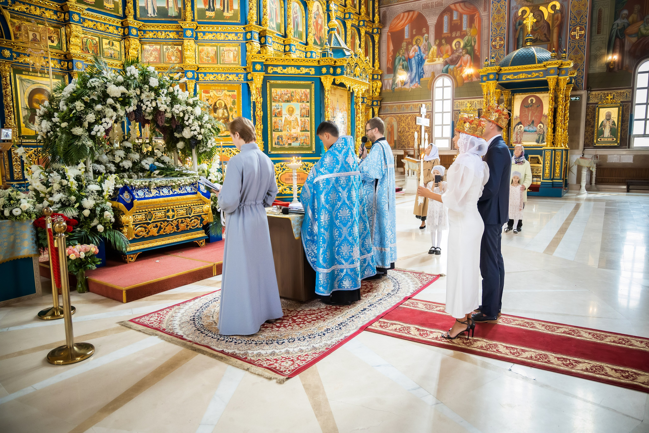 В Храме. Семейный и Свадебный фотограф в Астане Александр Астапов